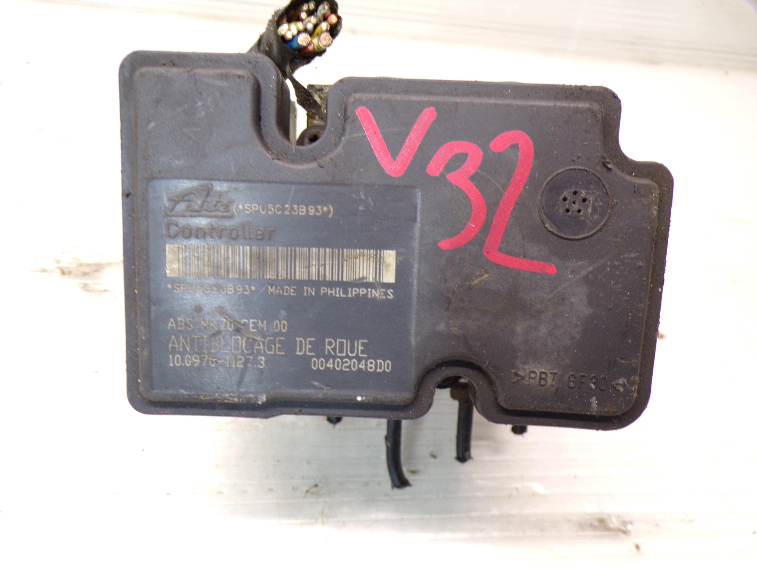 Pompe ABS Citroen OEM 9658260080 pour C2 C3 image 3