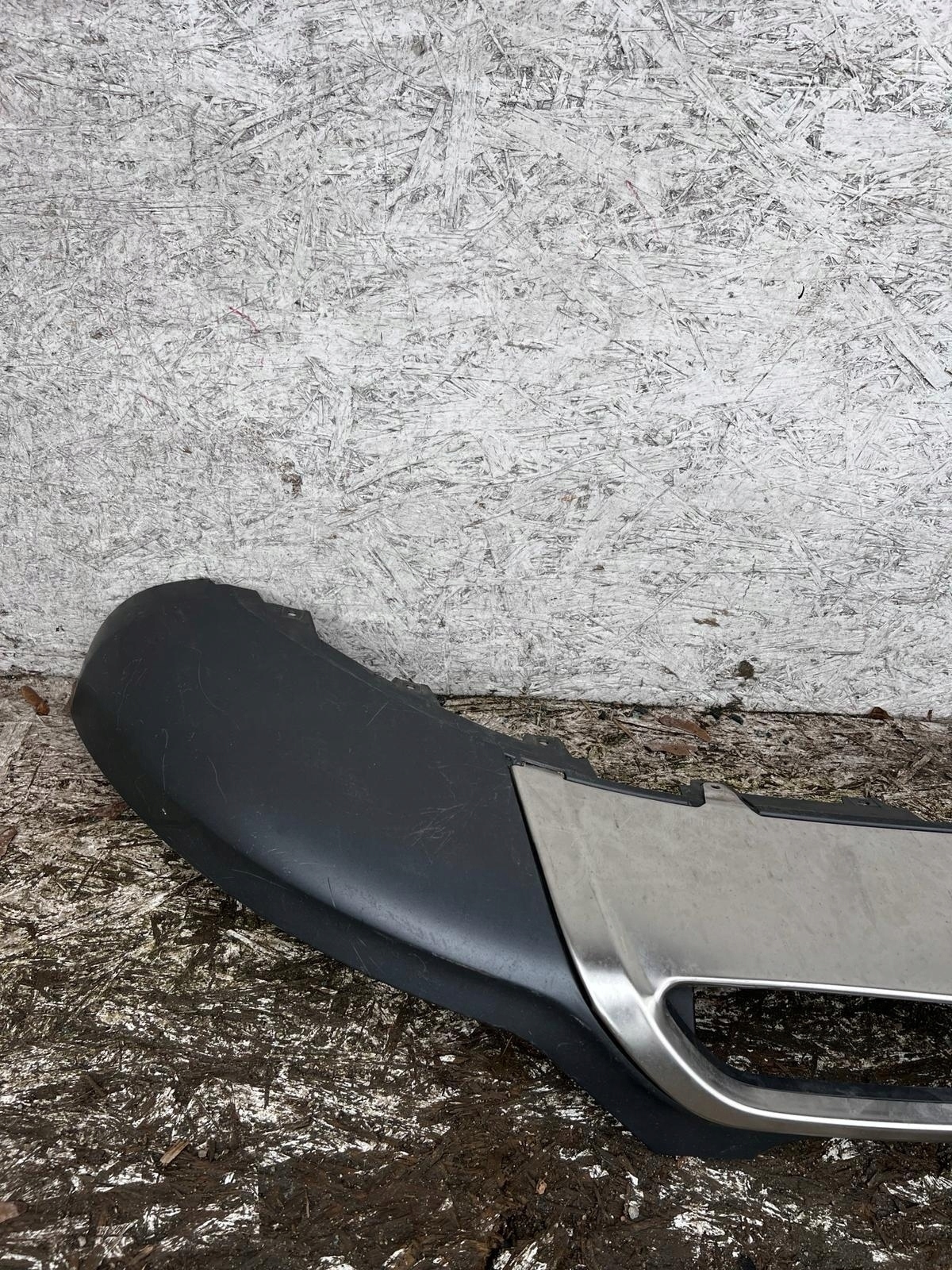 Spoiler Audi Q5 8R Dianteiro OEM 8R0807061G Para-choques image 3