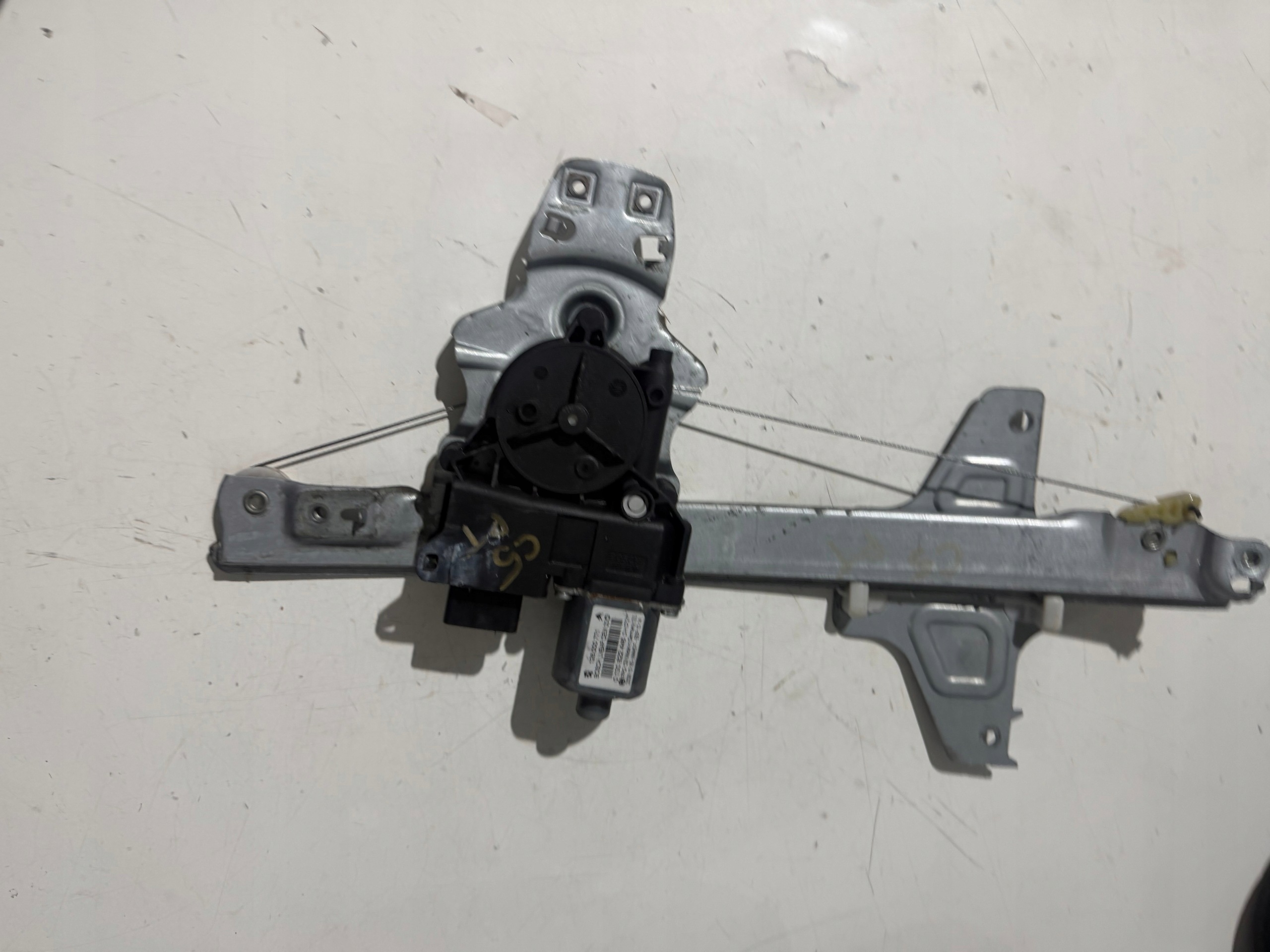 Citroen C5 III X7 oikea takaikkunamoottori OEM 128000771