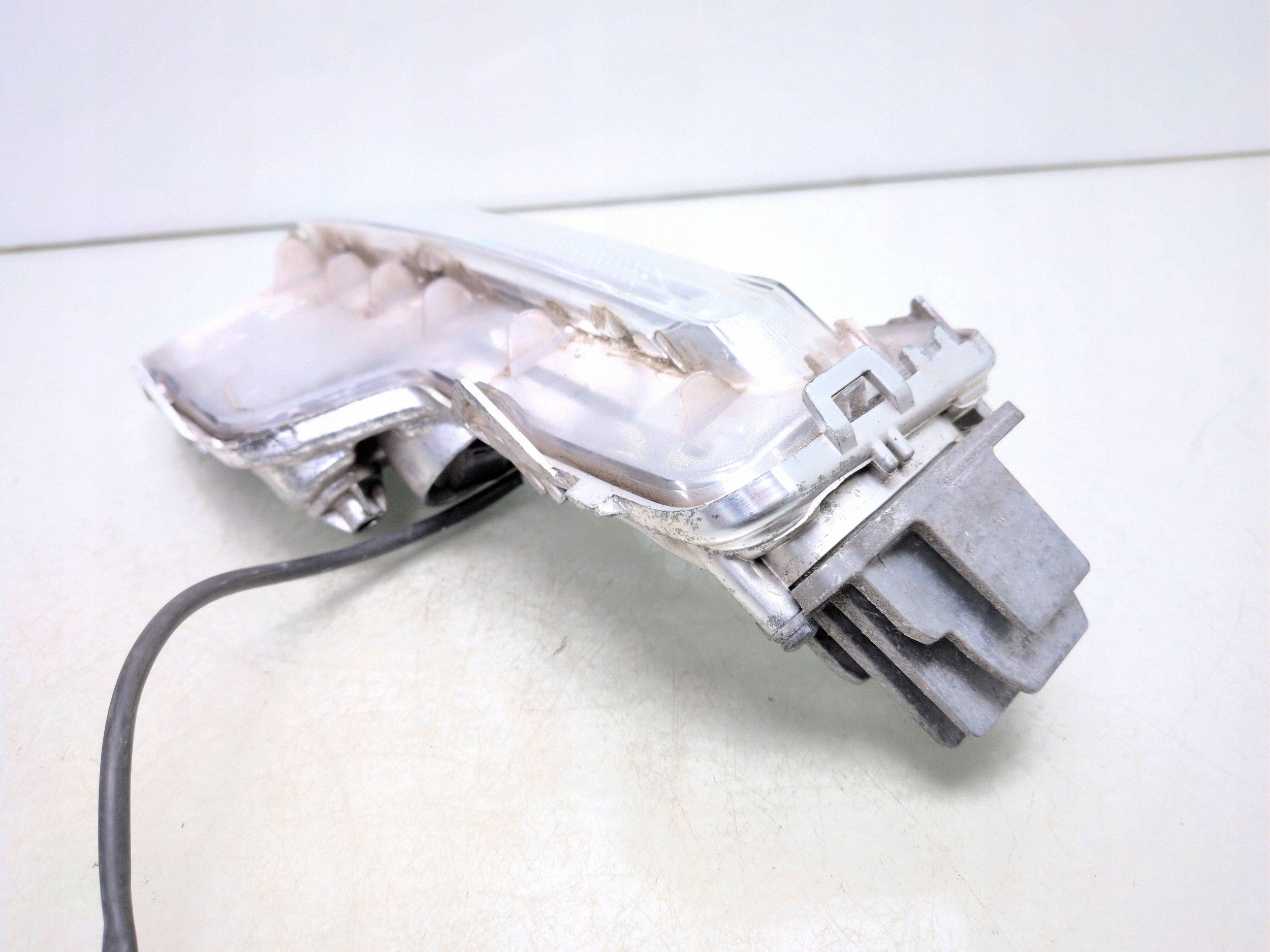 Phare droit HALOGEN LED V60 S 60 OEM 31420396 image 8