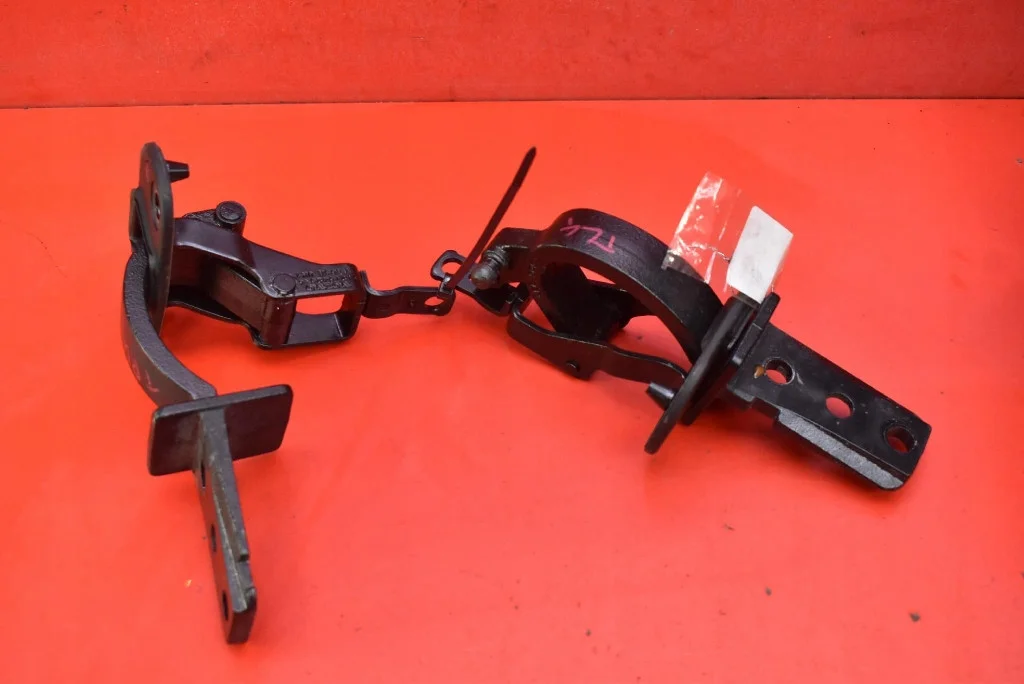 Dobradiça Porta Volvo V70 III 31218425
