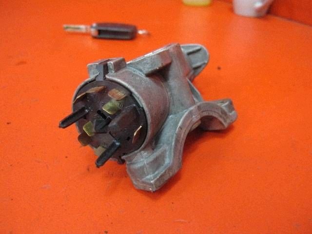 Audi A4 Stacyjka OEM 4B0905851 - Pieza Usada image 4