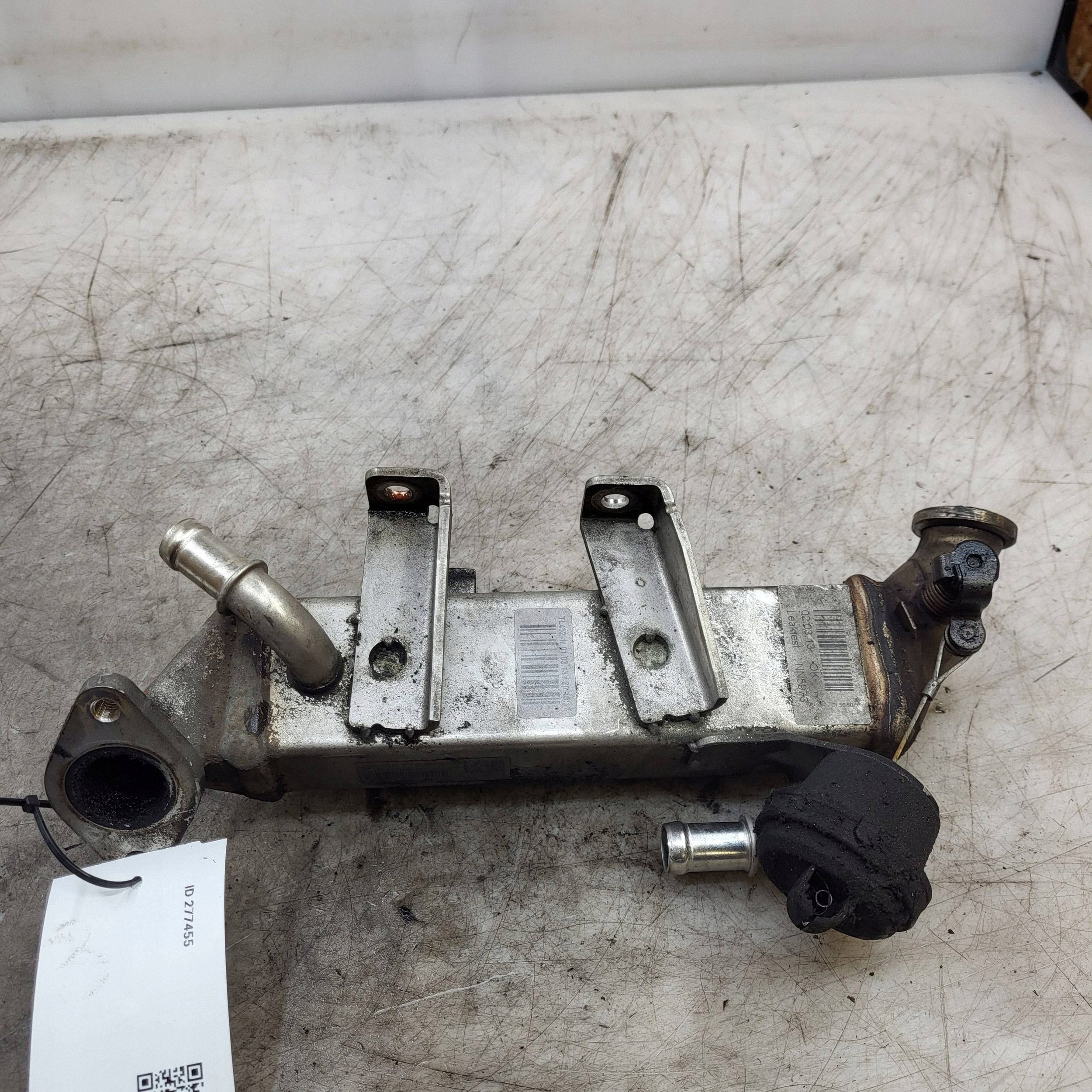 Refroidisseur EGR d'occasion OEM H8200620695 Nissan image 2