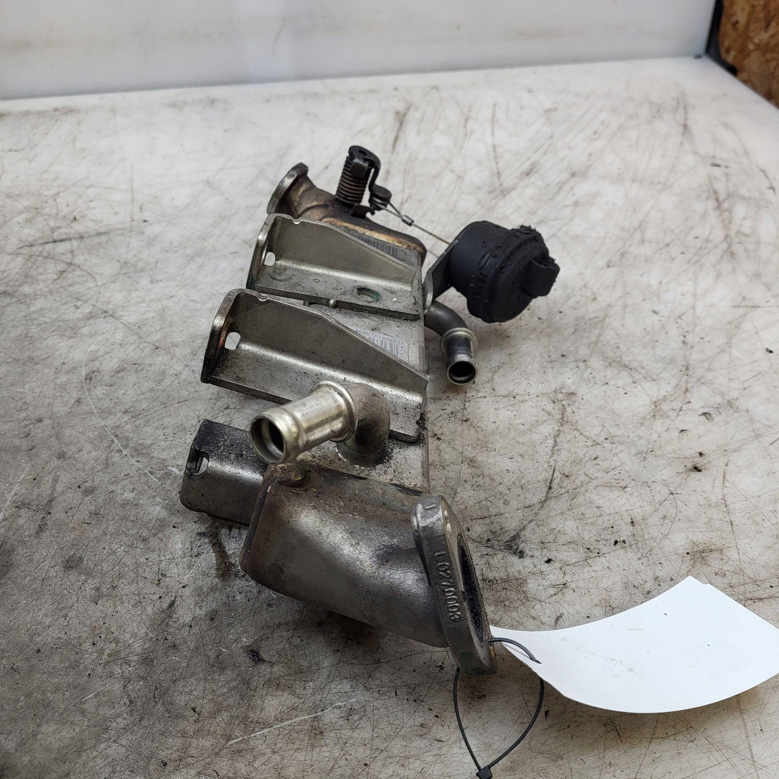 Refroidisseur EGR d'occasion OEM H8200620695 Nissan image 5