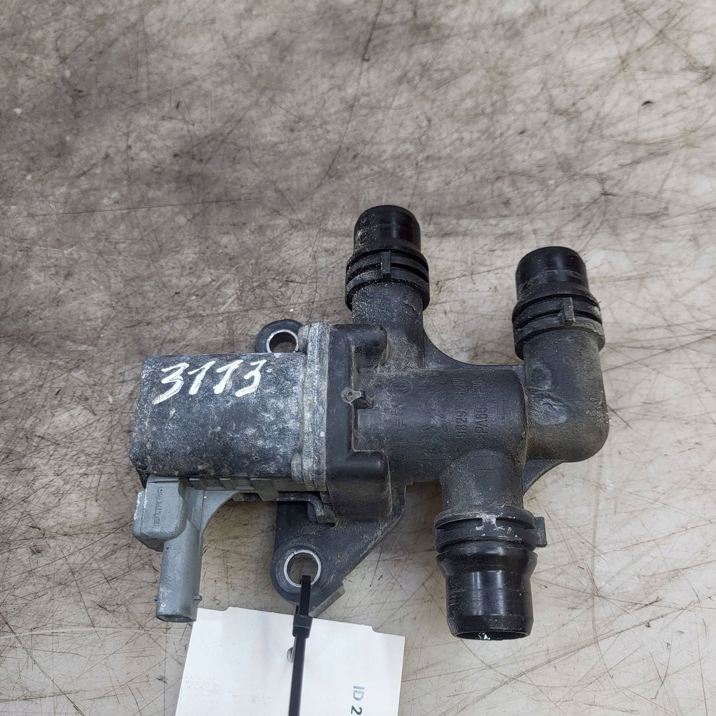 Pompe à eau Citroen OEM 9829266280 pour C4 III e-C4 image 2