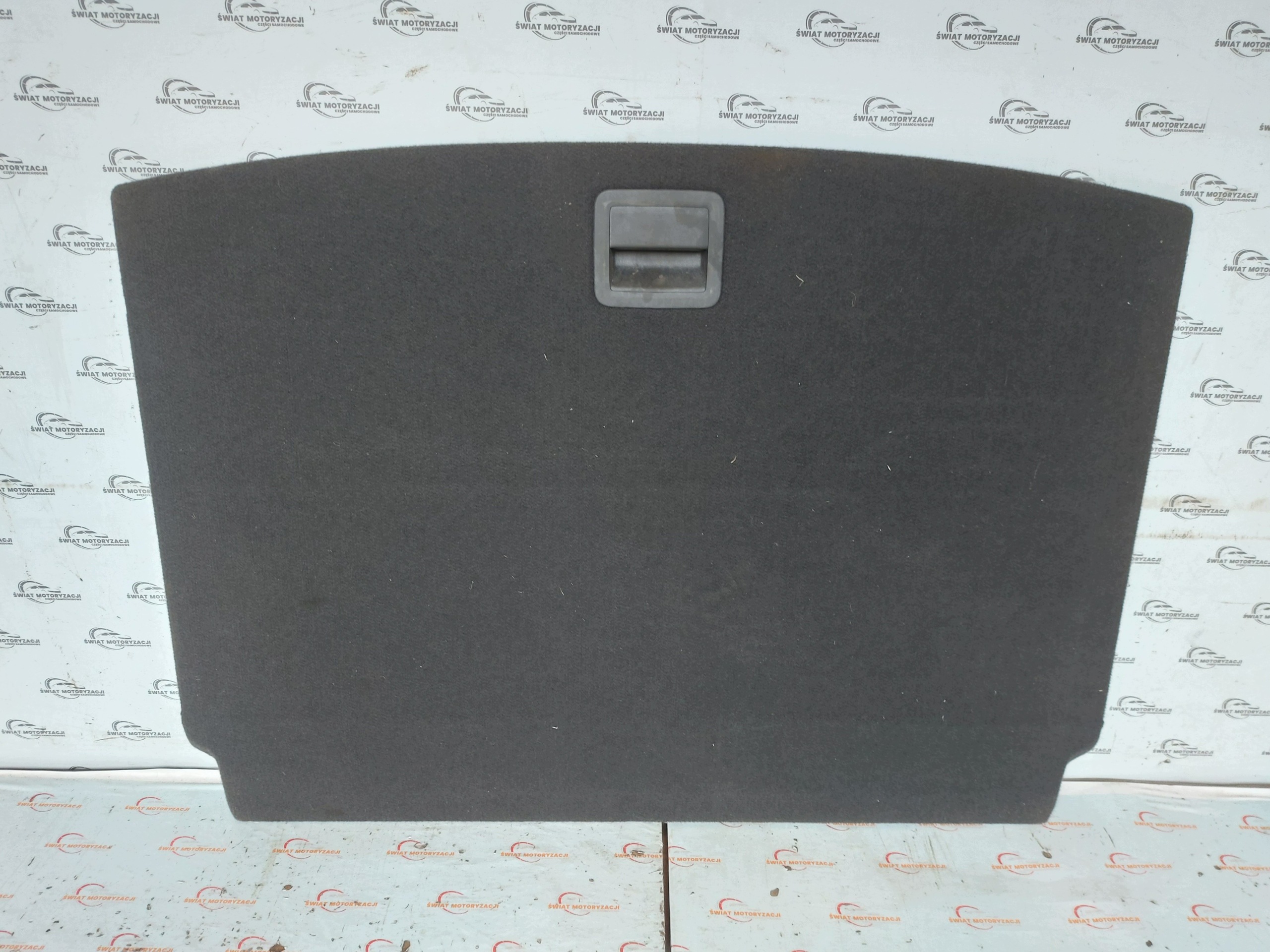 VW Golf VII 7 5D tavaratilan matto OEM 5G6858855
