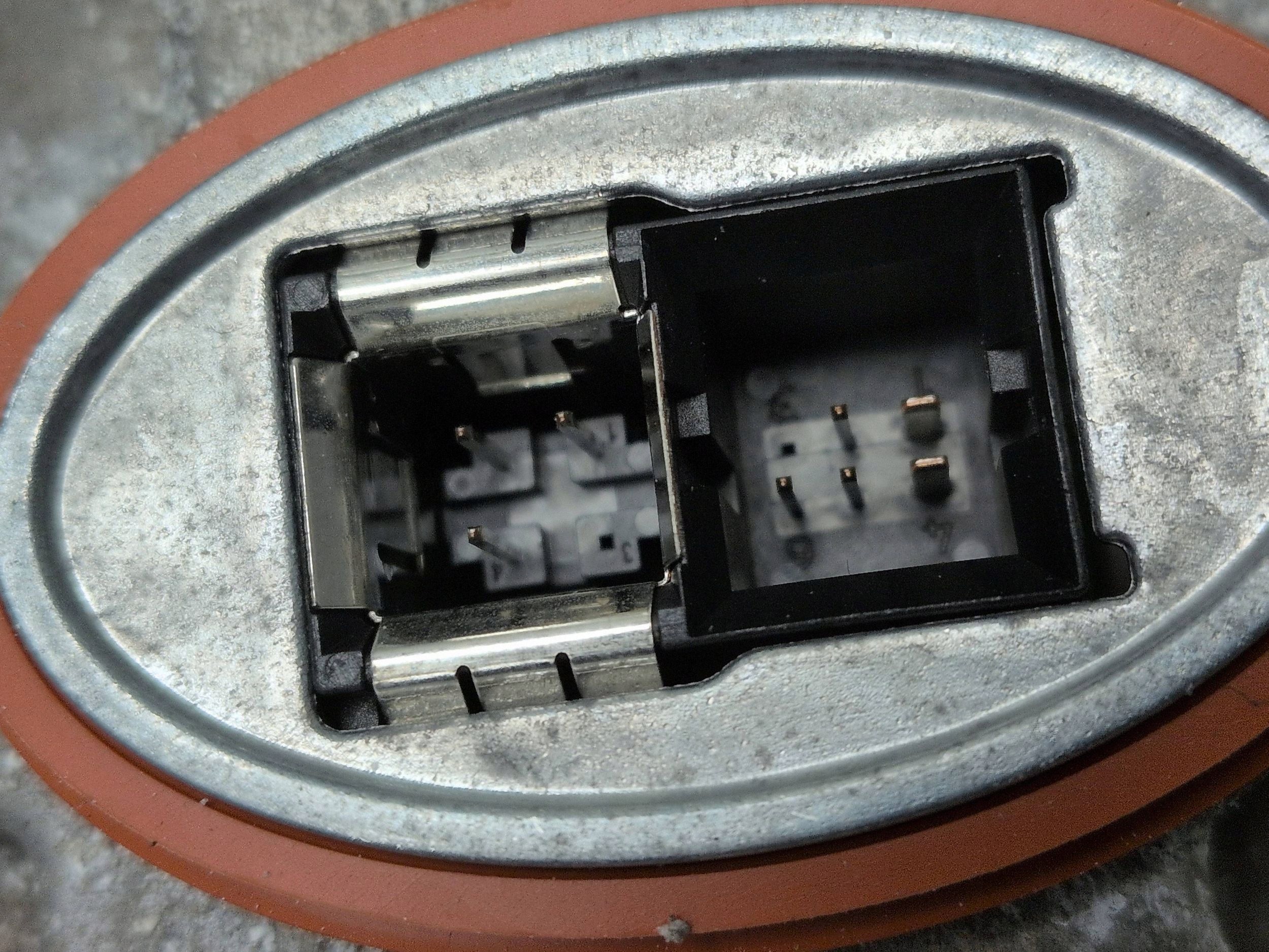 Xenon-förkoppling OEM 7318327 Vänster för BMW F10 image 4