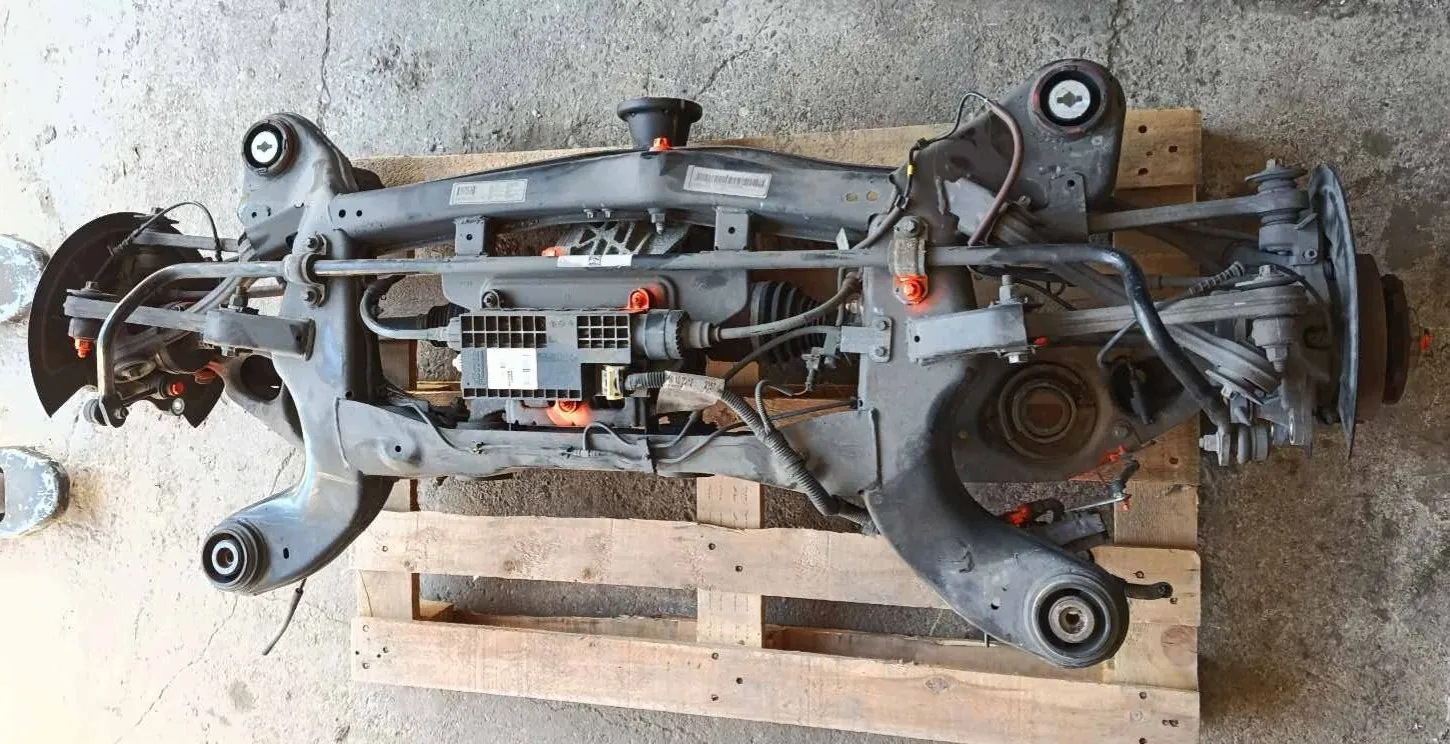 Rear Beam OEM 06700075690 for Maserati Quattroporte VI