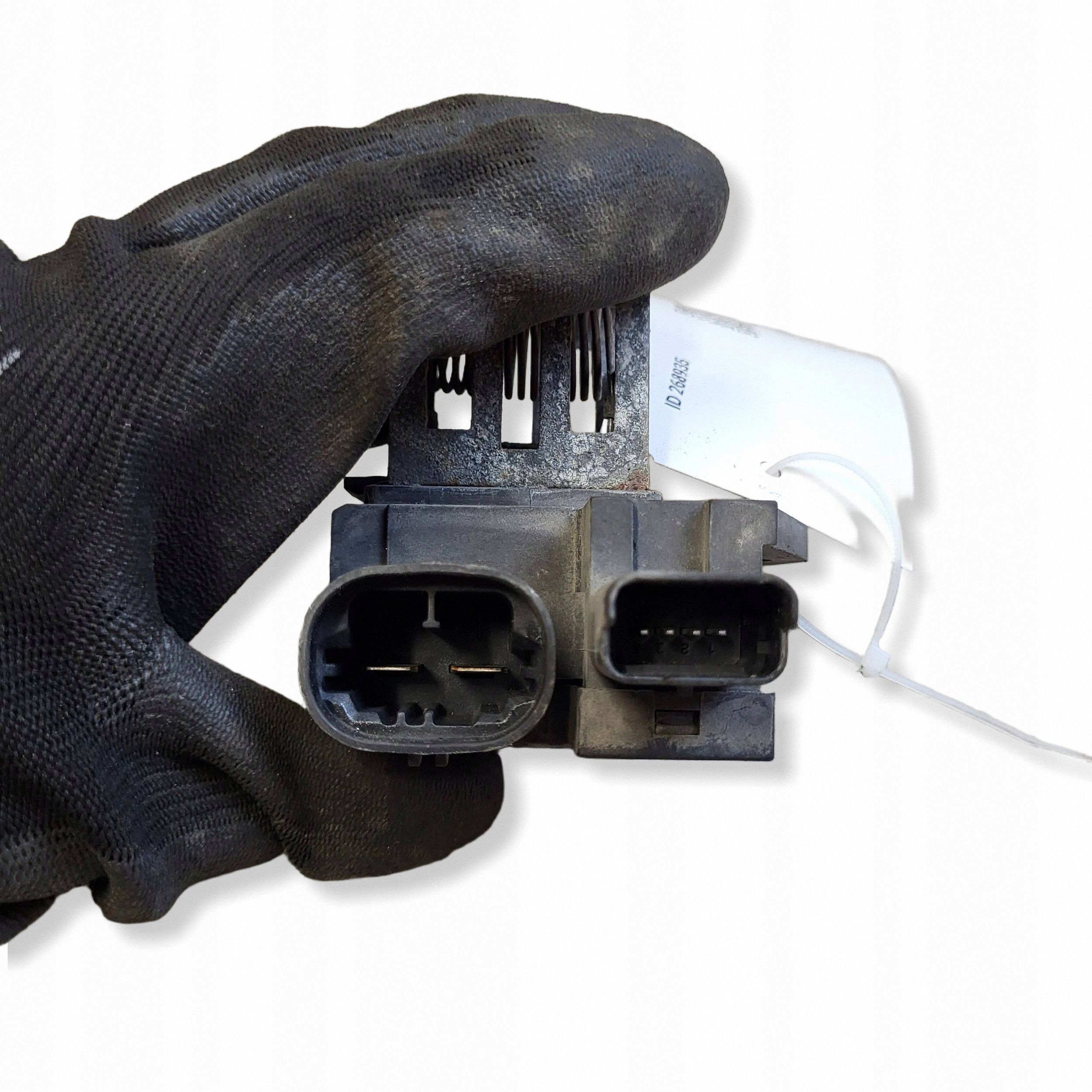 Heizungsgebläserelais OEM 9662872380 für Peugeot 508 SW image 3