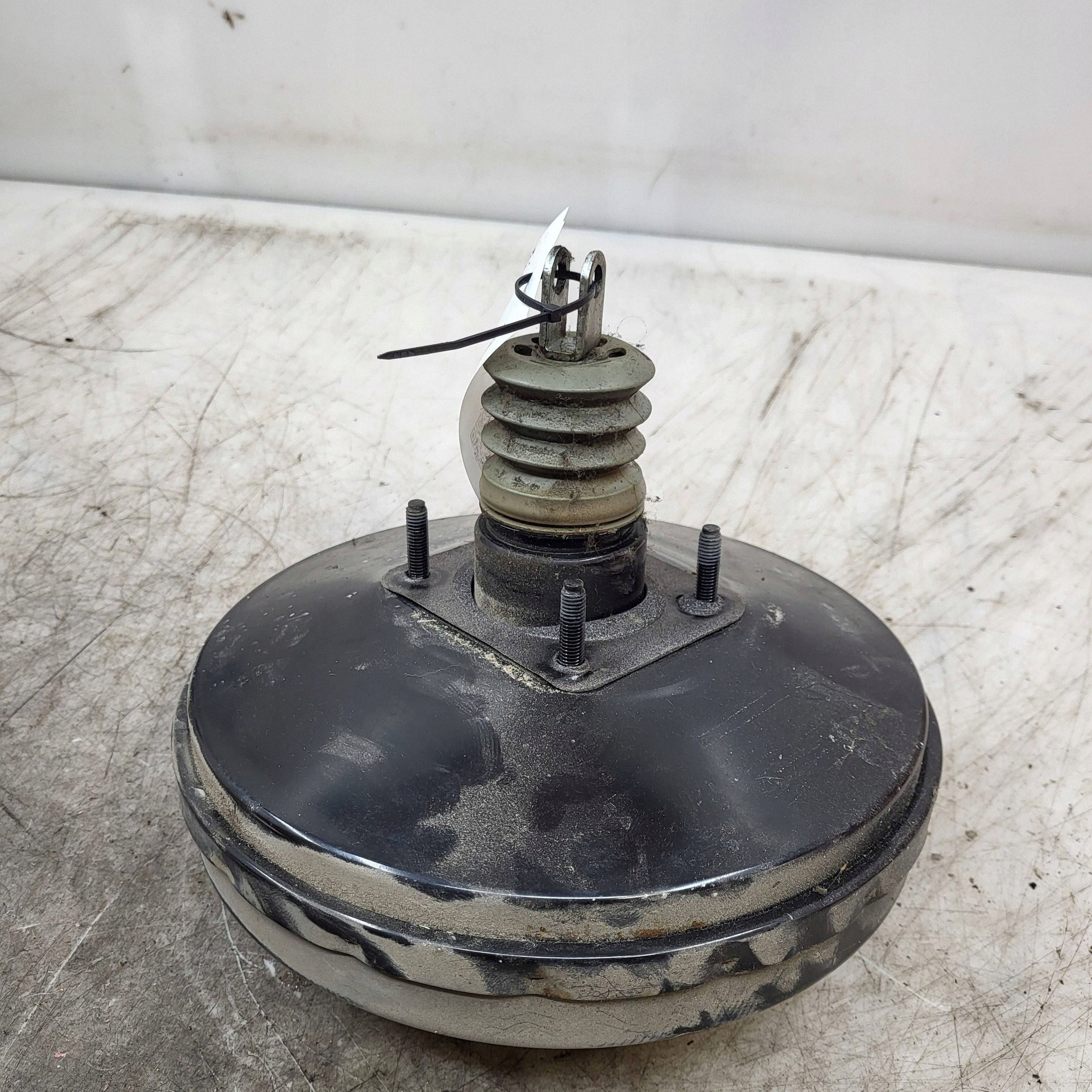 Jarrutehostin Citroen OEM 4680A026 - Käytetty