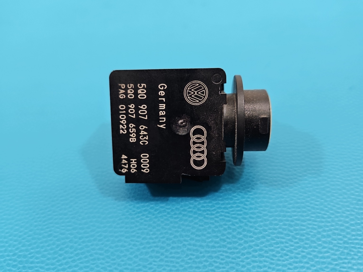 Sensor qualidade ar VW OEM 5Q0907643C para Golf VII image 3
