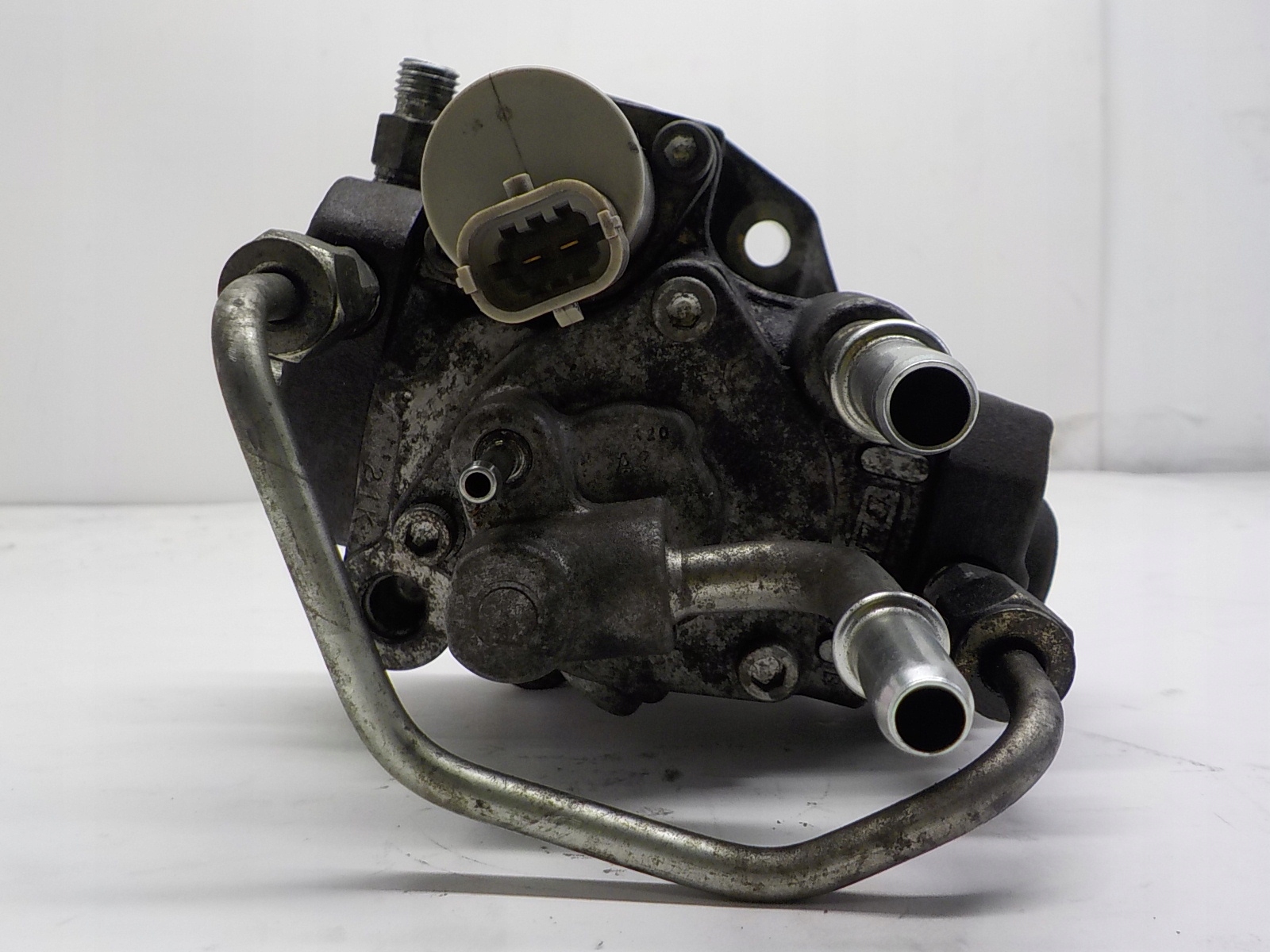 Ruiskupumppu OEM 55586499 Opel 1.7 cdti:lle