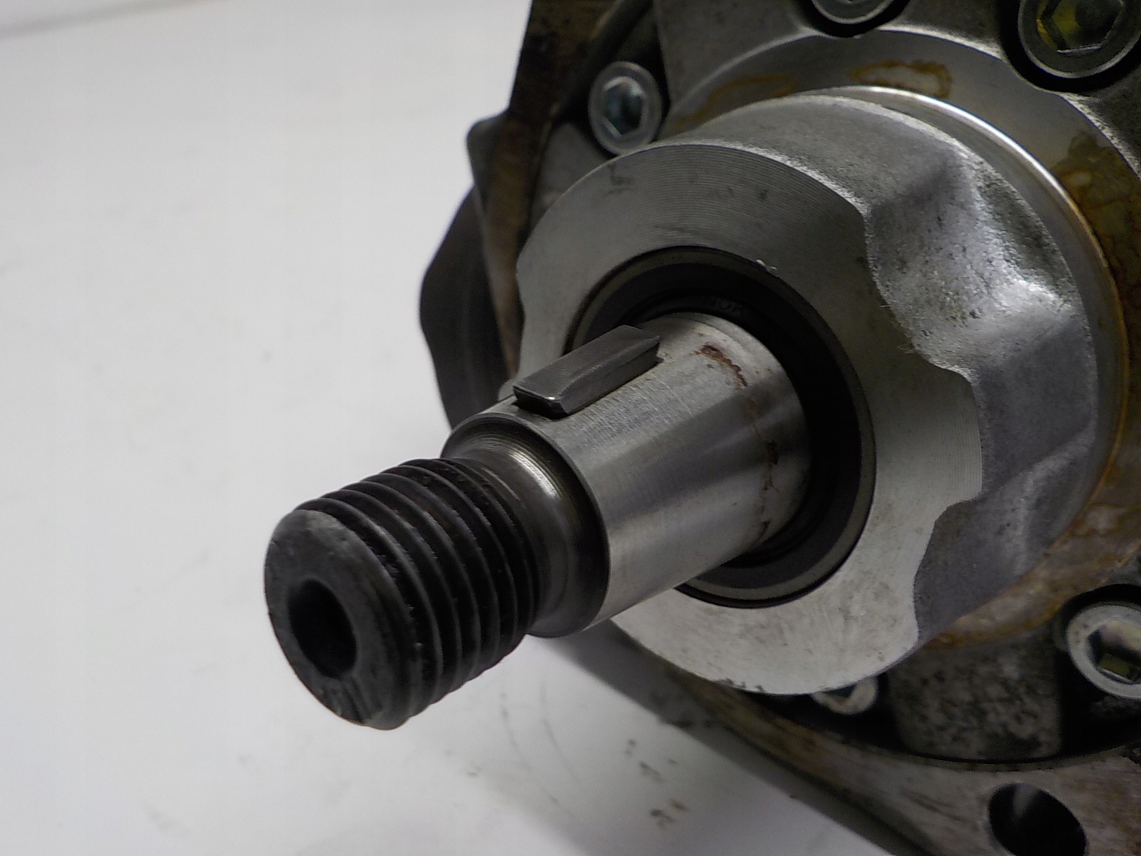 Pompe injection OEM 55586499 pour Opel 1.7 cdti image 4