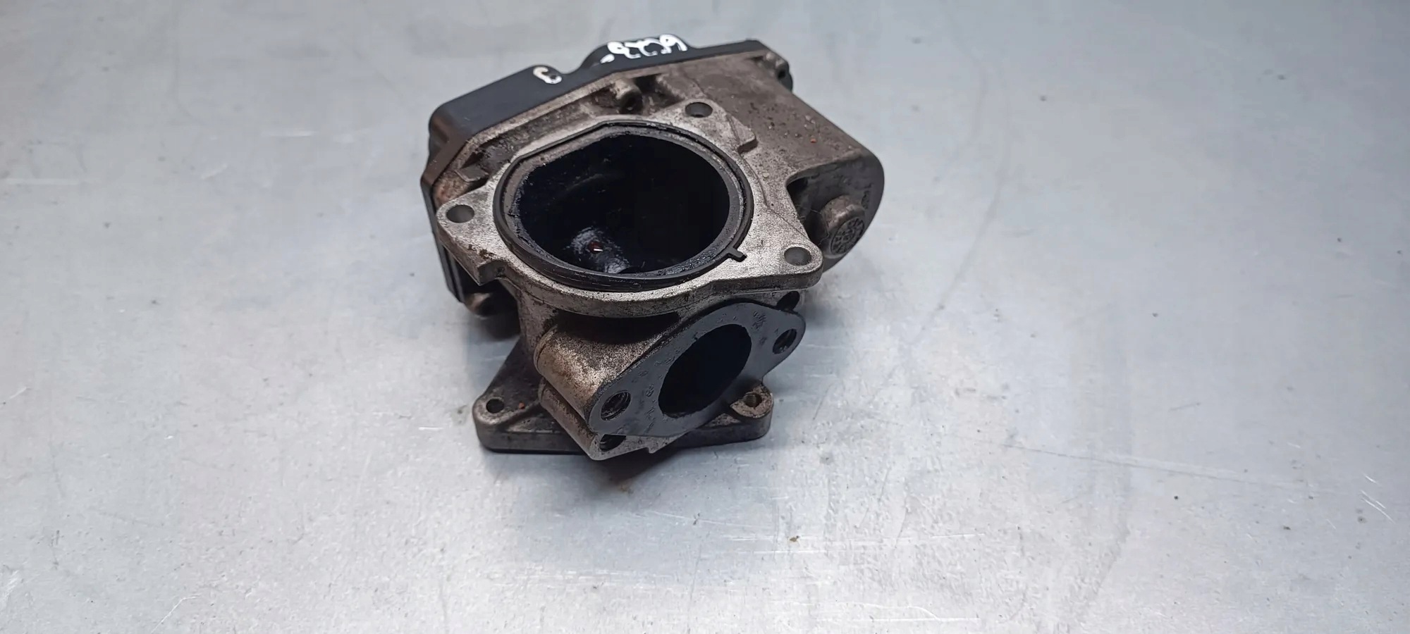 EGR-venttiili OEM 03L131501K VW Passat B7 2.0L Diesel