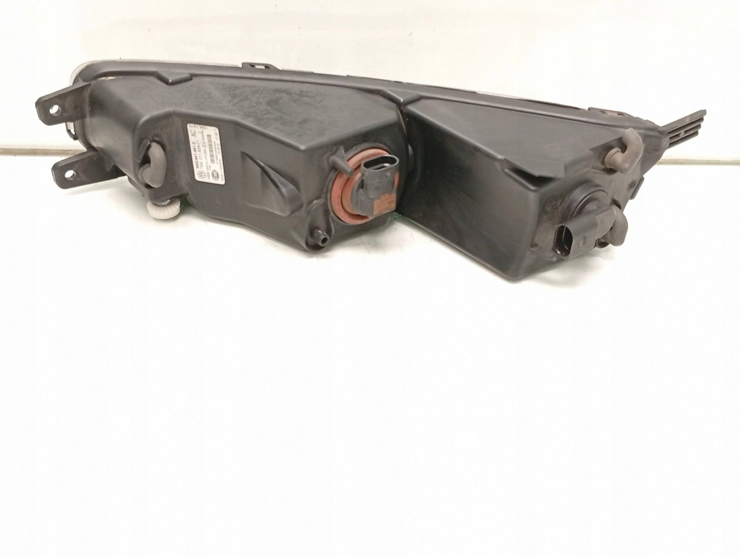 Faro Halógeno Izquierdo VW Passat B8 OEM 3G0941661E image 3
