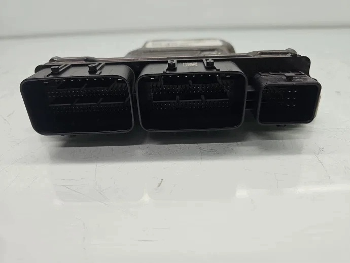 Calculateur Moteur OEM 237104328S pour Dacia Dokker