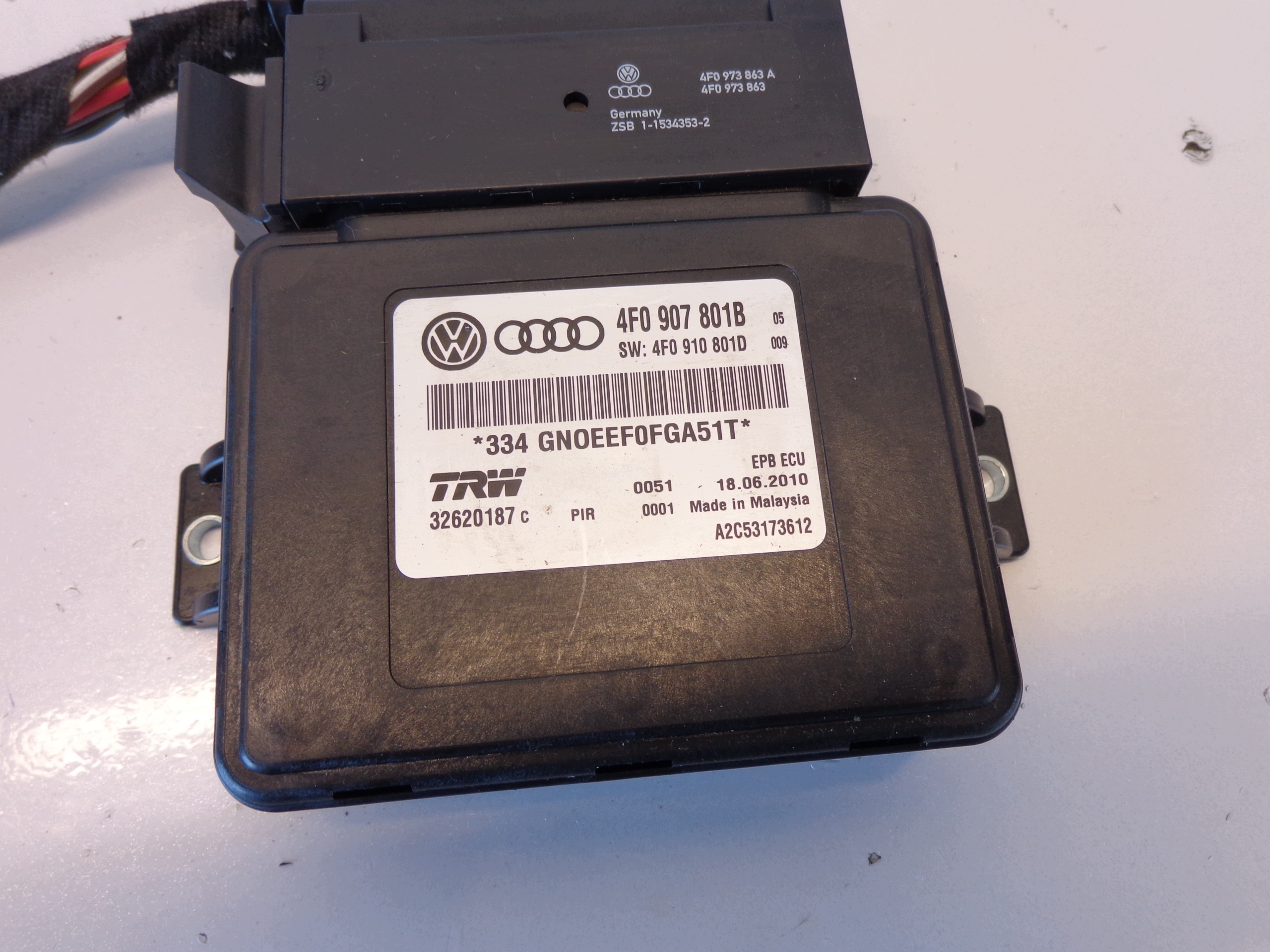 Module de frein à main Audi A6 C6 OEM 4F0907801B