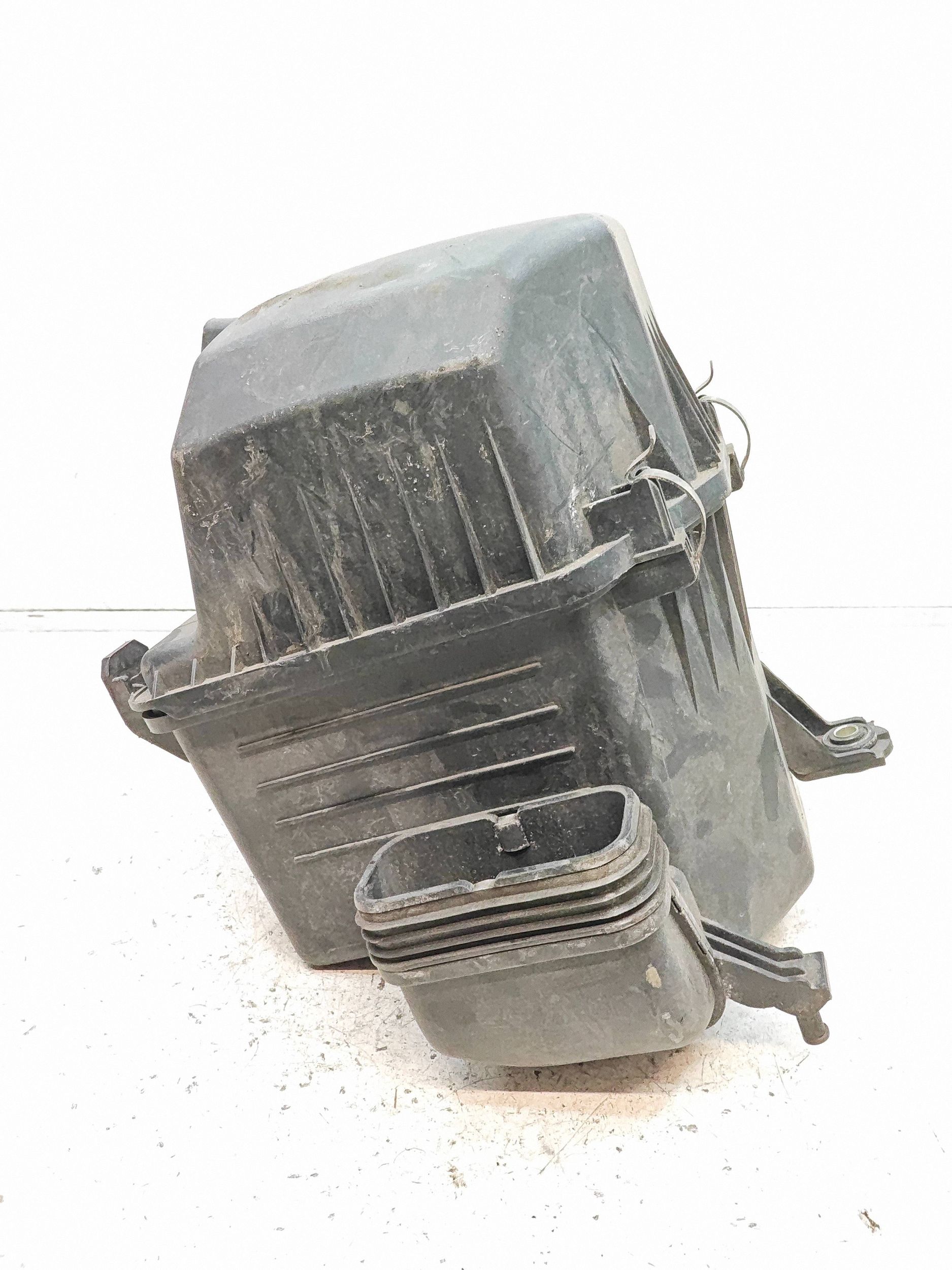 Hyundai IX35 Air Filter Housing OEM 28110-2Y300