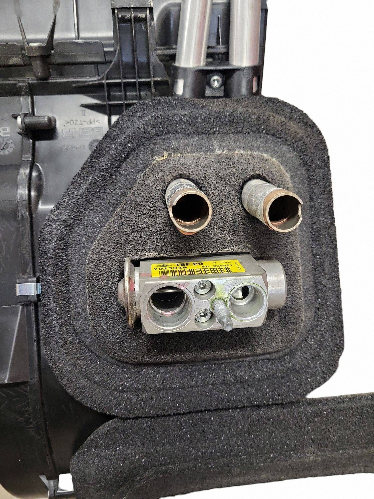 Verwarmingskern Volvo V60 2013 OEM P31348268 image 8