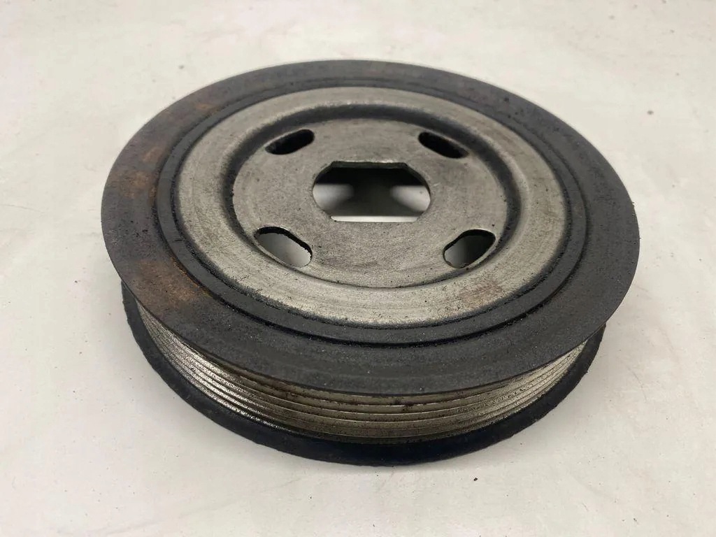 Kampiakselin hihnapyörä OEM E116128A Nissan Qashqai image 4