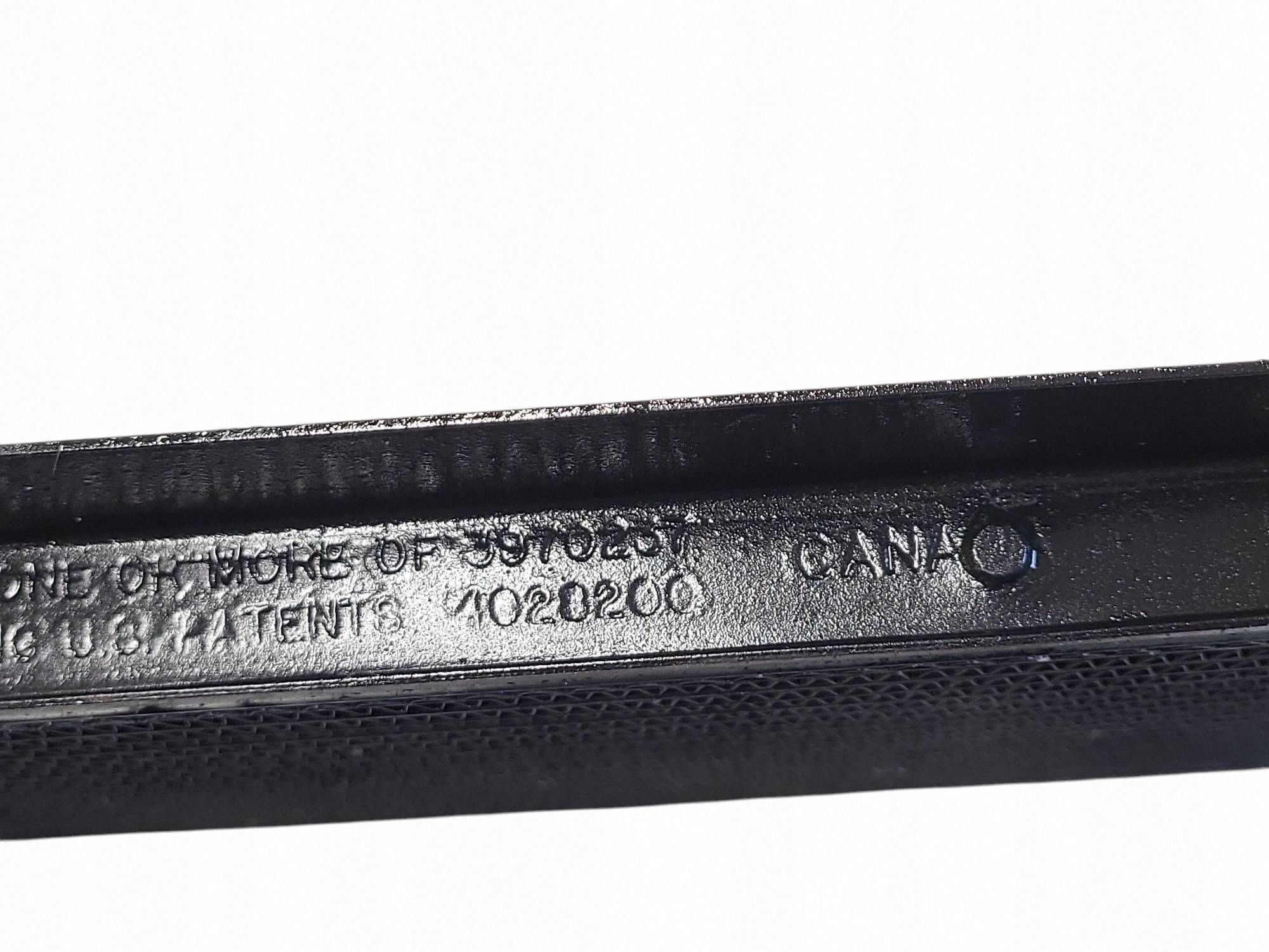Arrefecedor de óleo motor Cadillac CTS OEM 3970237 - Usado image 6