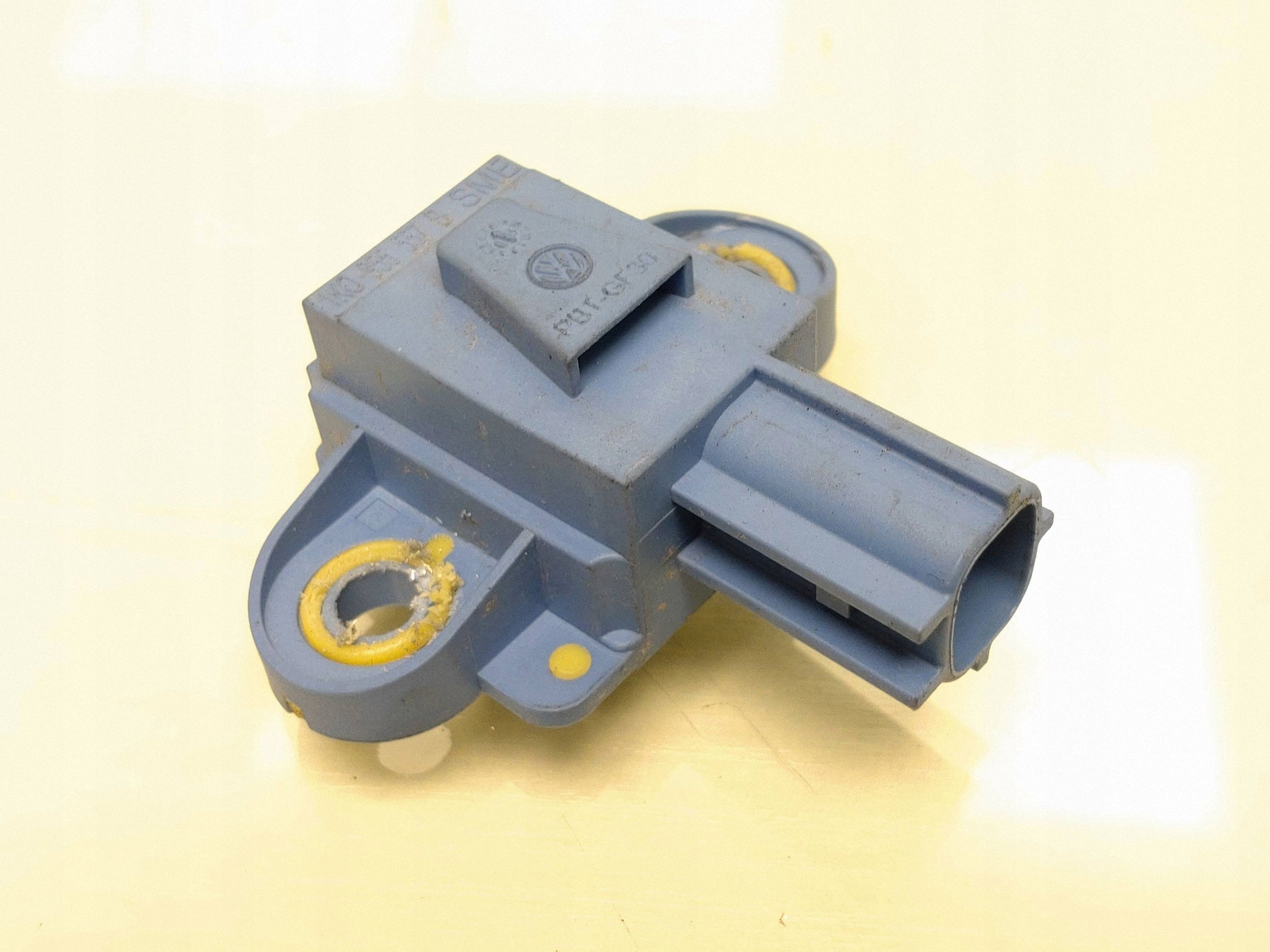Sensor impacto airbag OEM 1K0955557B para VW Golf V image 2