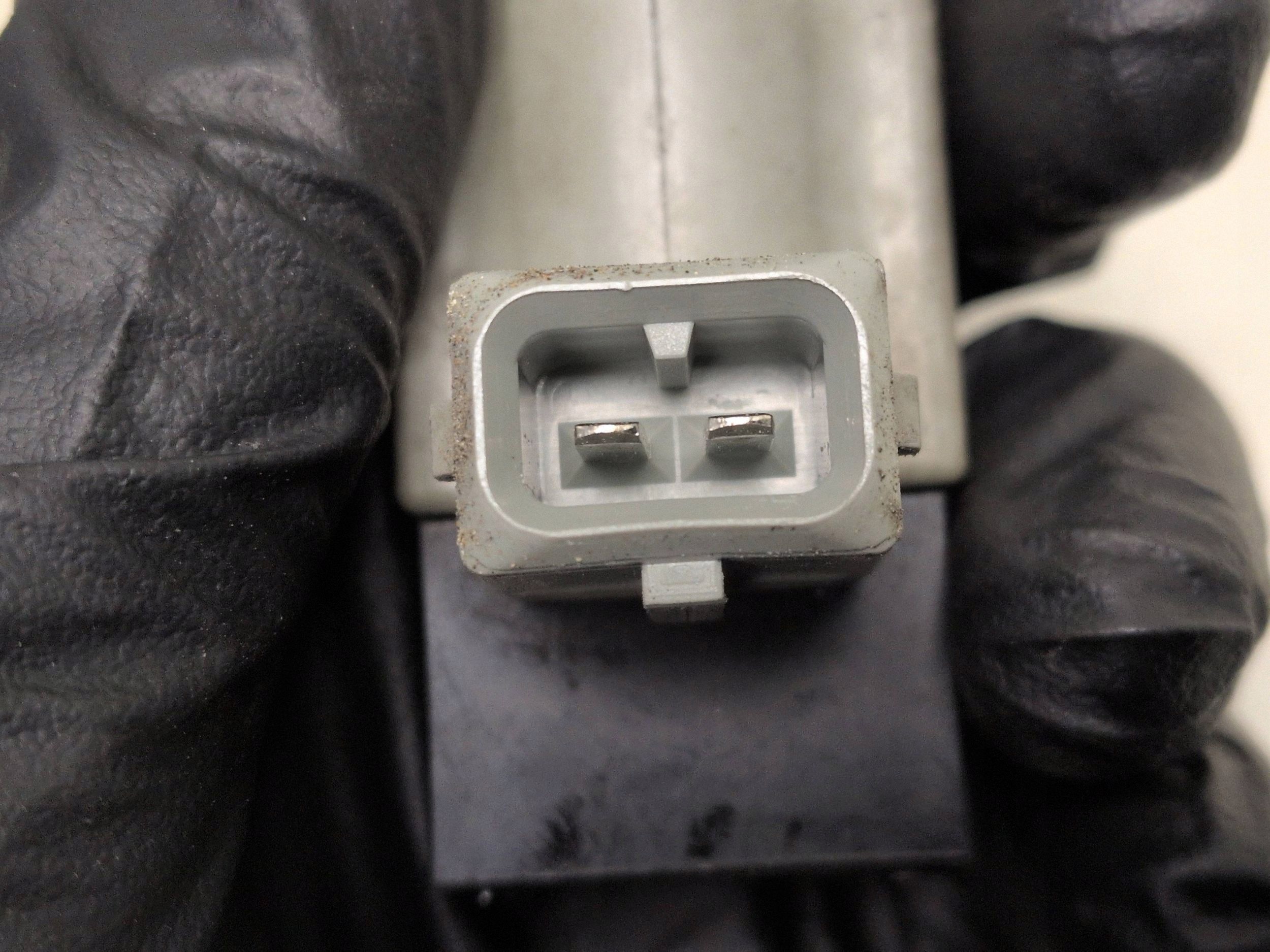 Électrovanne d'occasion OEM 351202A450 pour Hyundai Tucson image 3