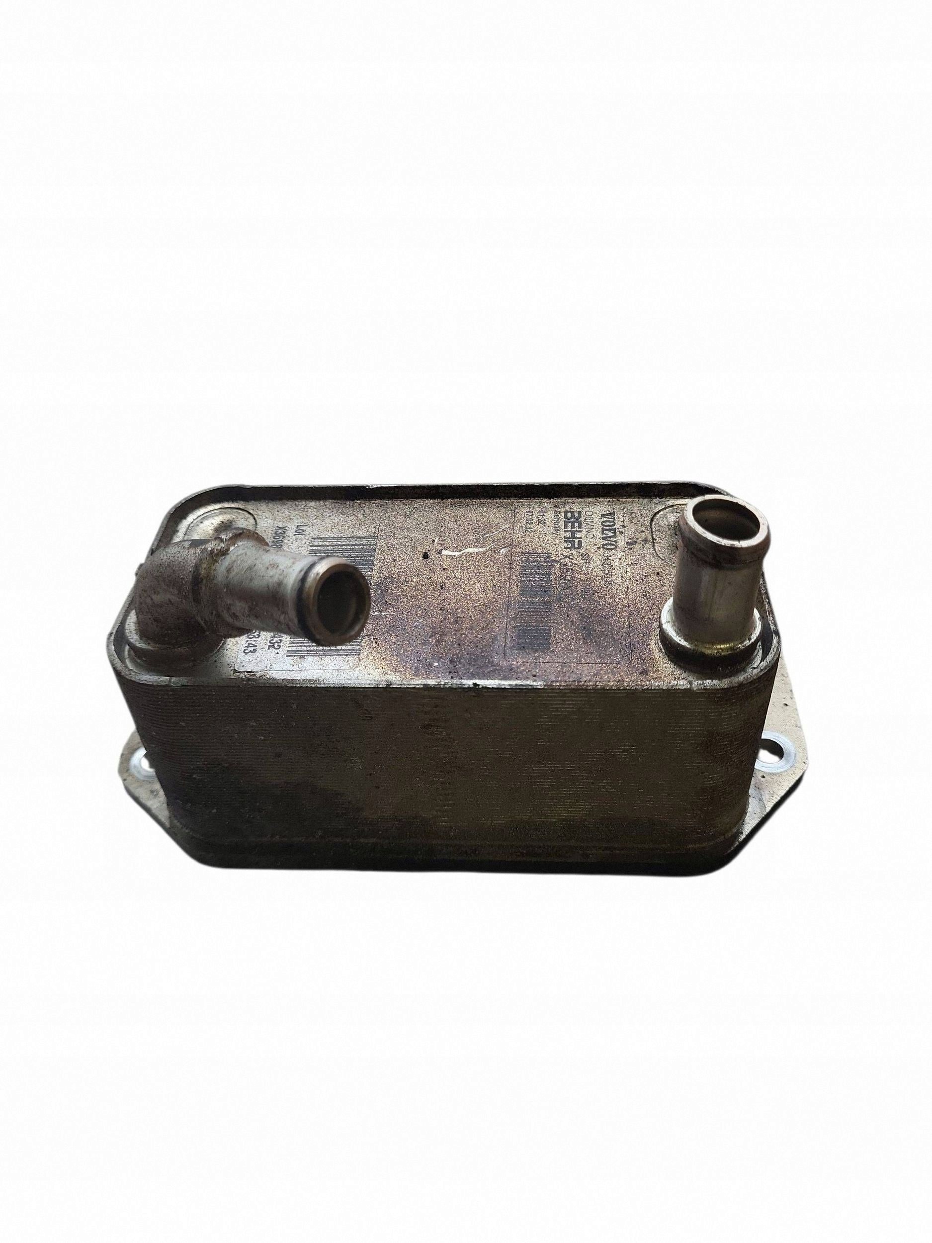 Enfriador de aceite Volvo usado OEM X3698001 V60