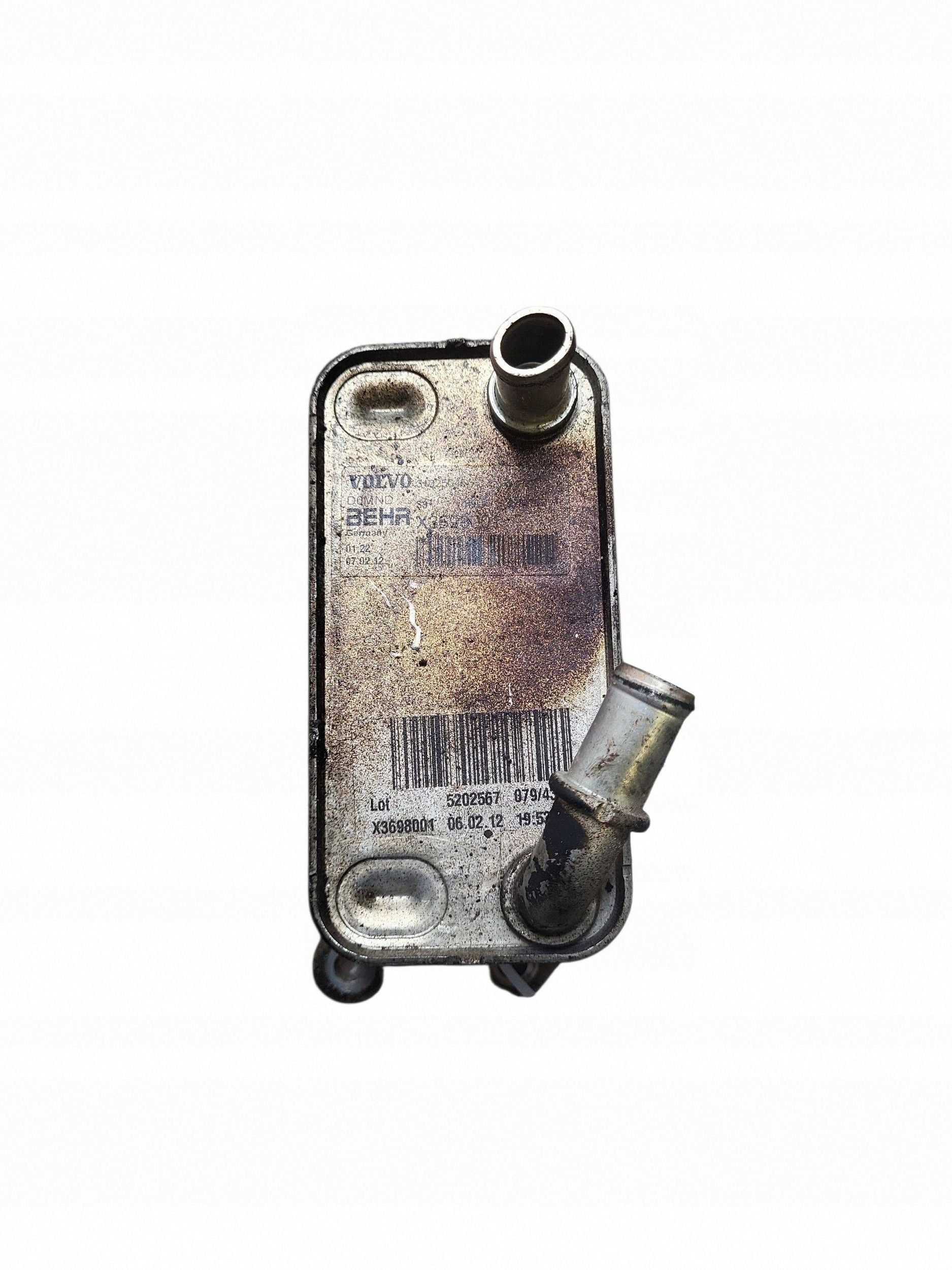 Arrefecedor de óleo Volvo usado OEM X3698001 V60 image 3