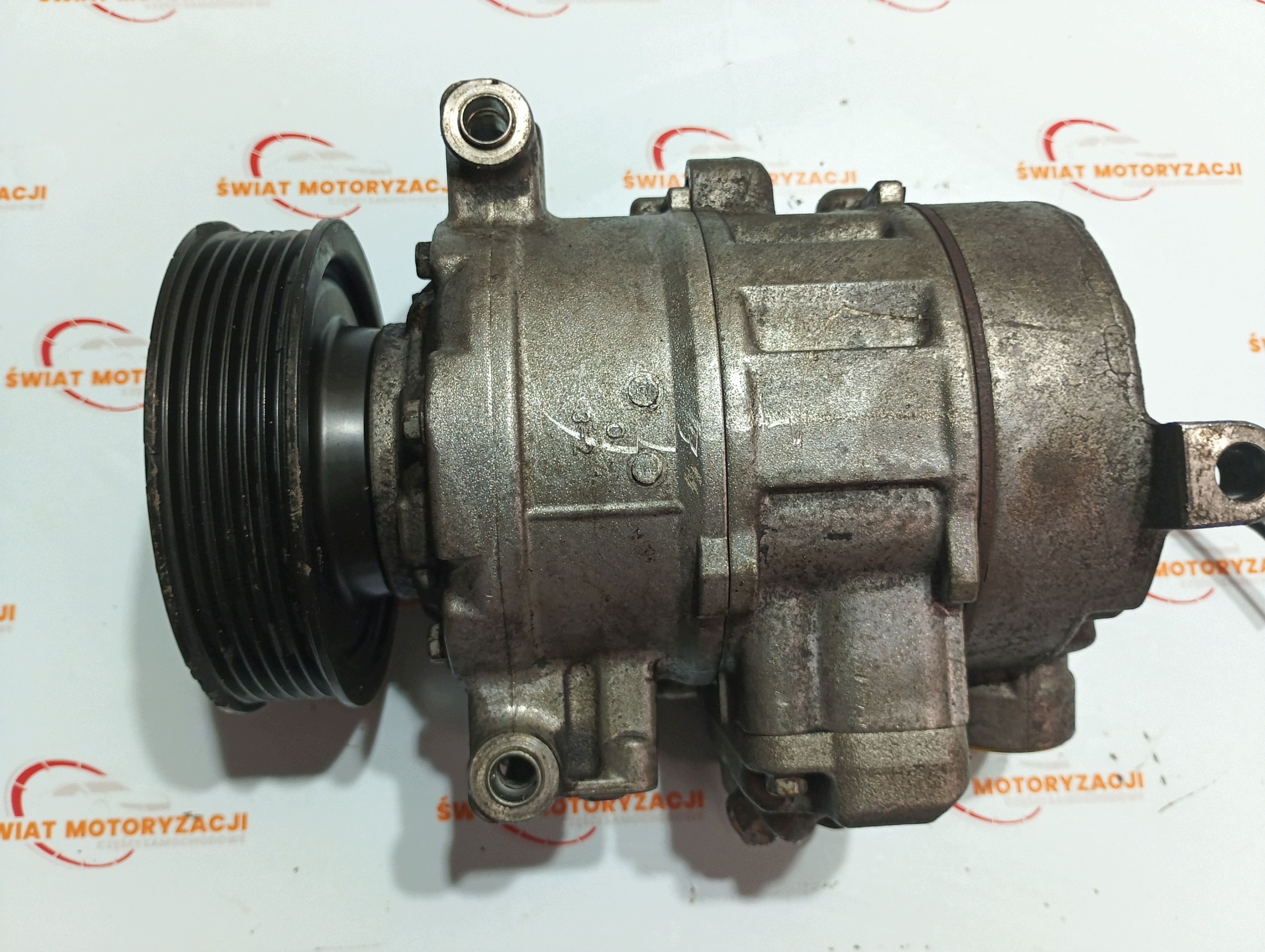 Compressor Ar Condicionado VW Golf VI OEM 1K0820859T Usado image 2