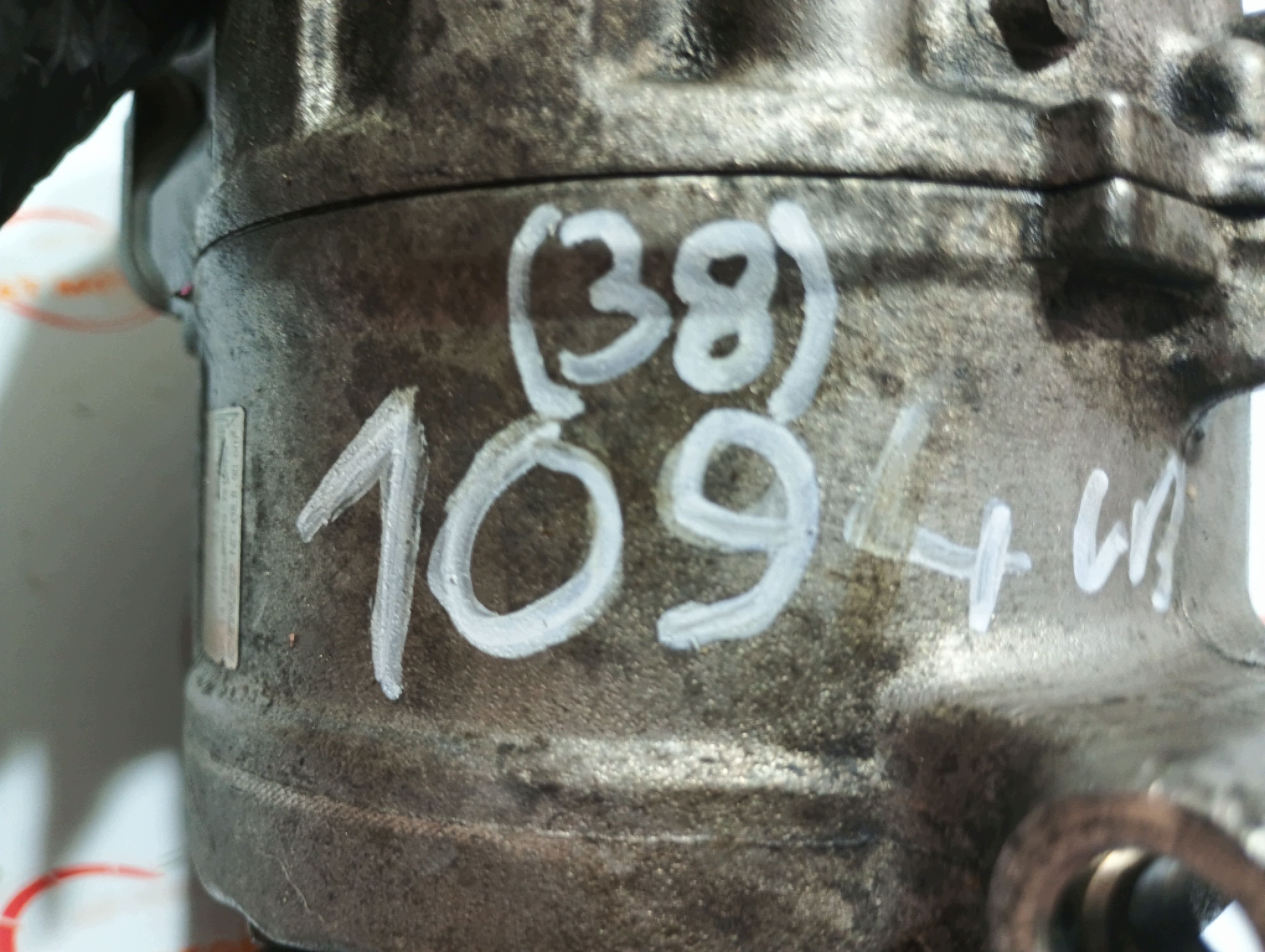 Compressor Ar Condicionado VW Golf VI OEM 1K0820859T Usado image 8