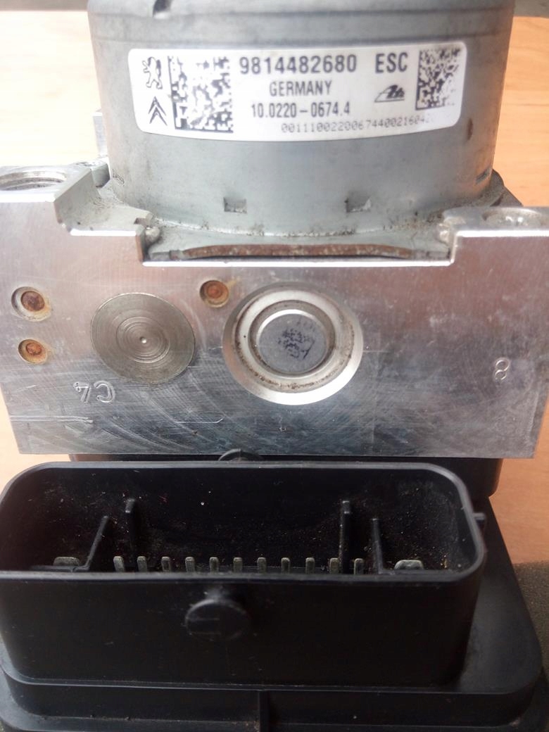 Peugeot OE 9814482680 ABS/ESC-Pumpenstecker image 3