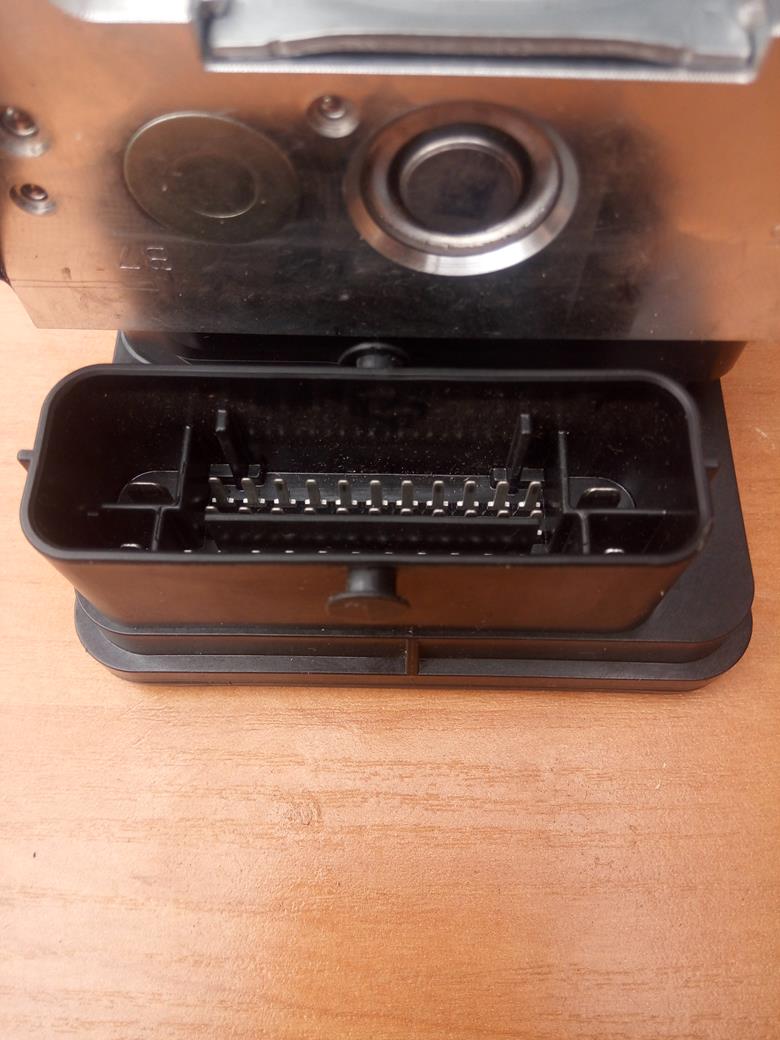 Peugeot OE 9814482680 ABS/ESC-Pumpenstecker image 4