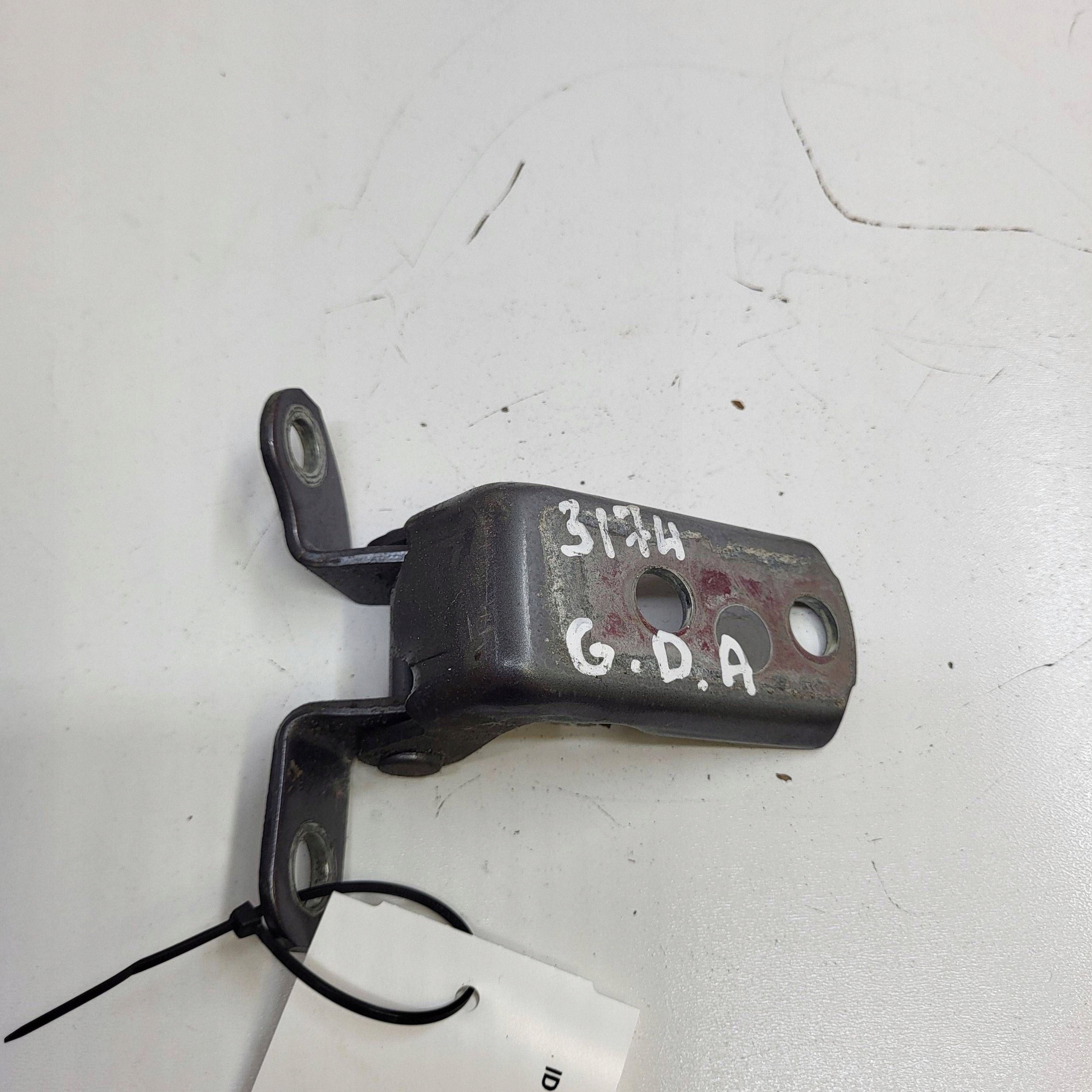Dörrgnagel Höger Bak Lexus RX IV OEM A046694 image 2