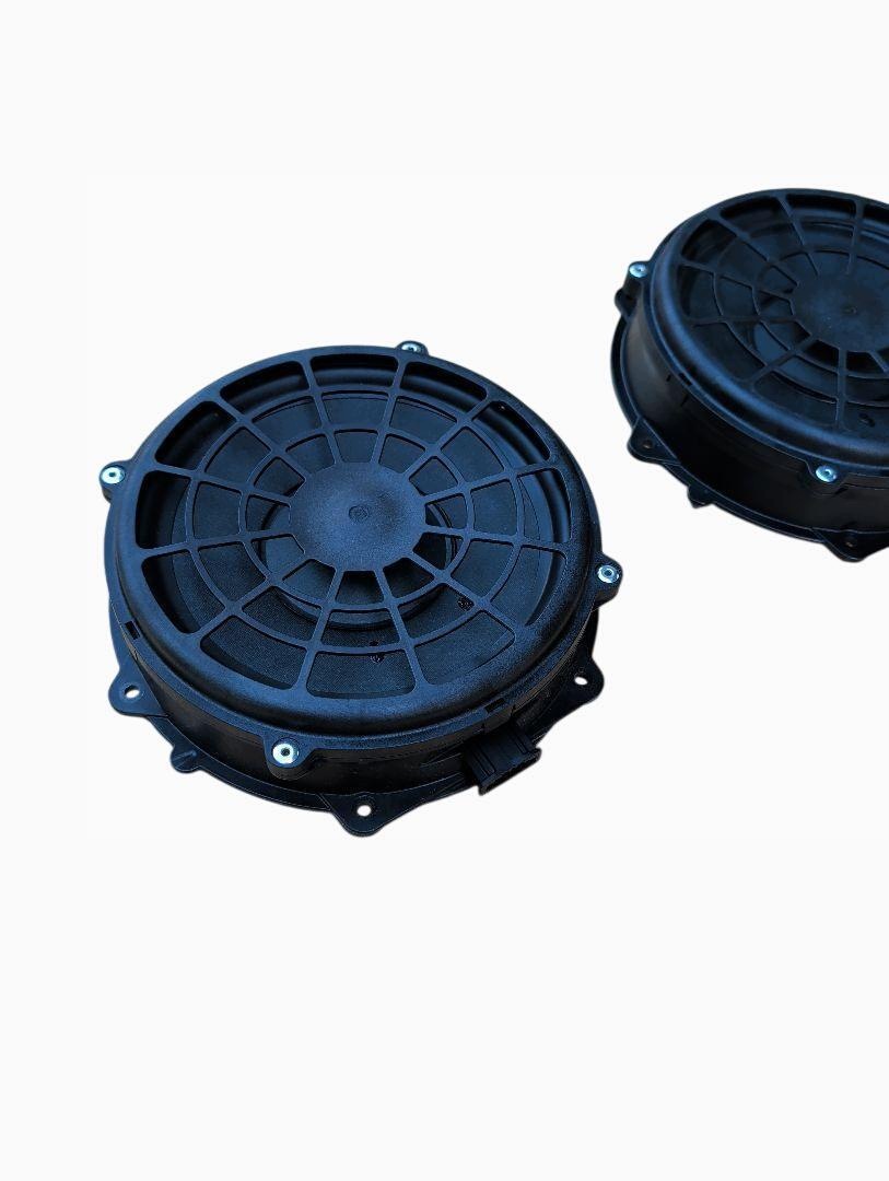 Porsche 971035454E Etuoven Kaiutin Bose