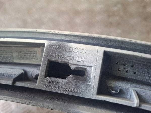 Volvo XC90 II Para-lama traseiro esquerdo OEM 31378164 image 4