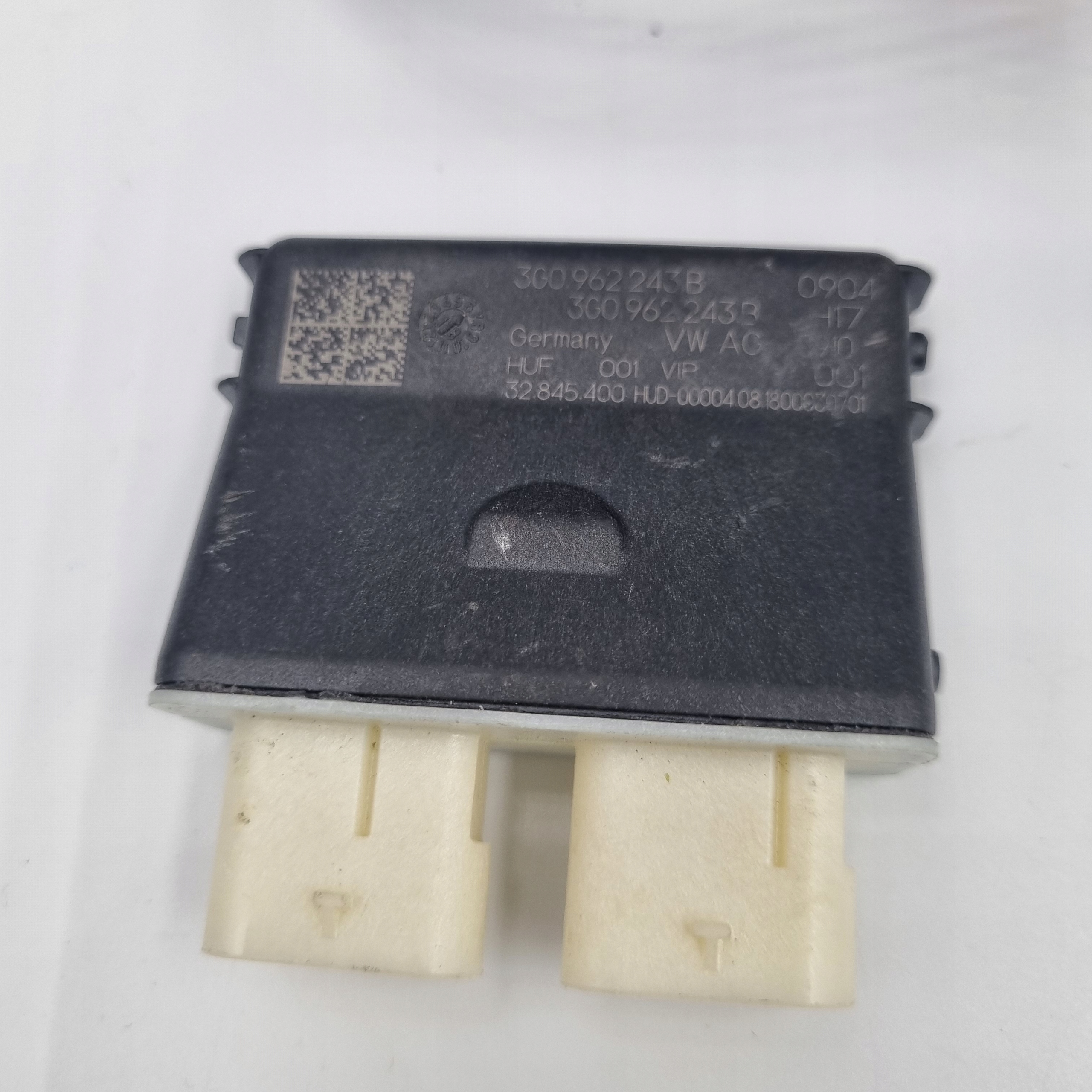 Audi A6 C8 takaluukun ohjain OEM 3G0962243B