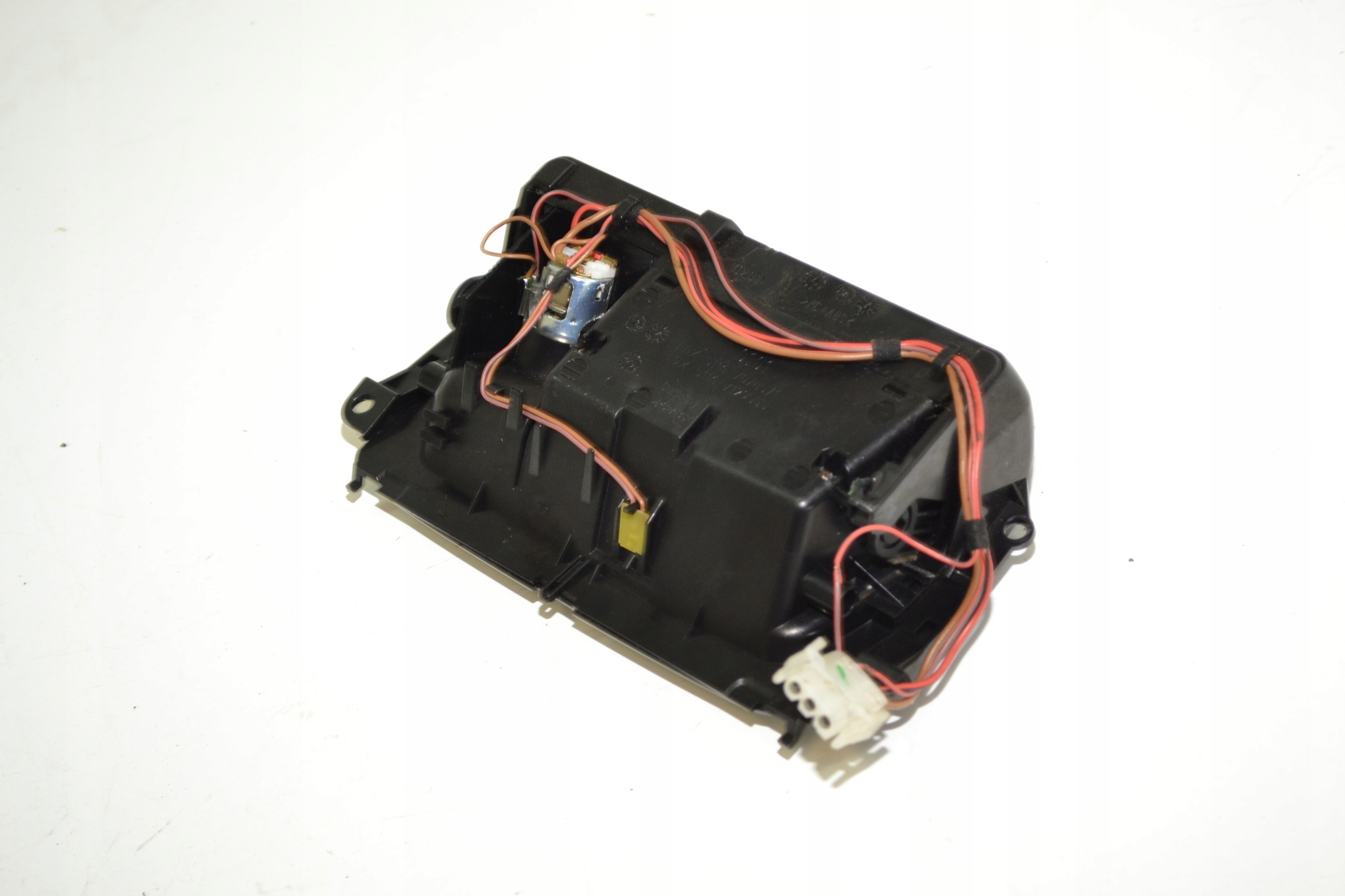 BMW E92/E93 Keskikonsolin Peite OEM 7078571 image 5