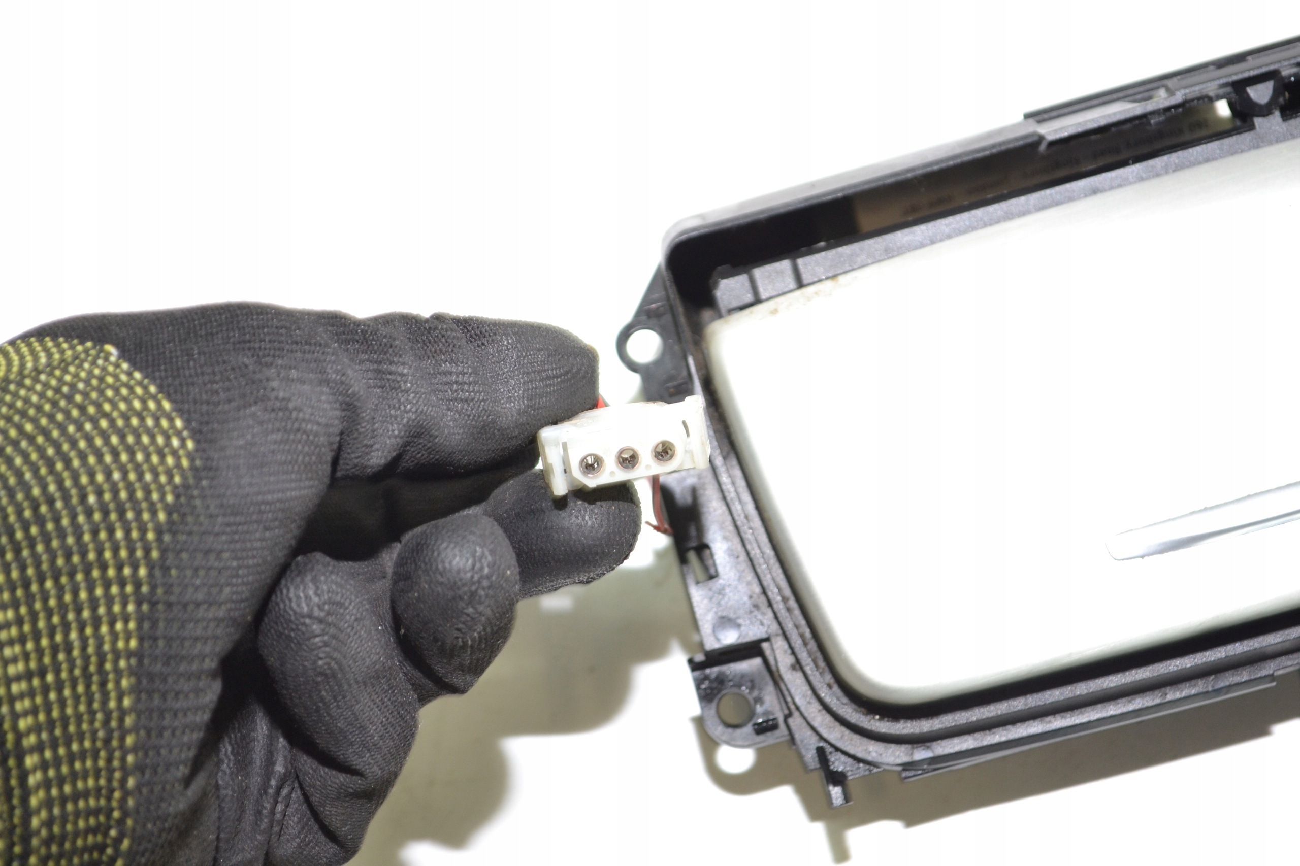 BMW E92/E93 Keskikonsolin Peite OEM 7078571 image 7