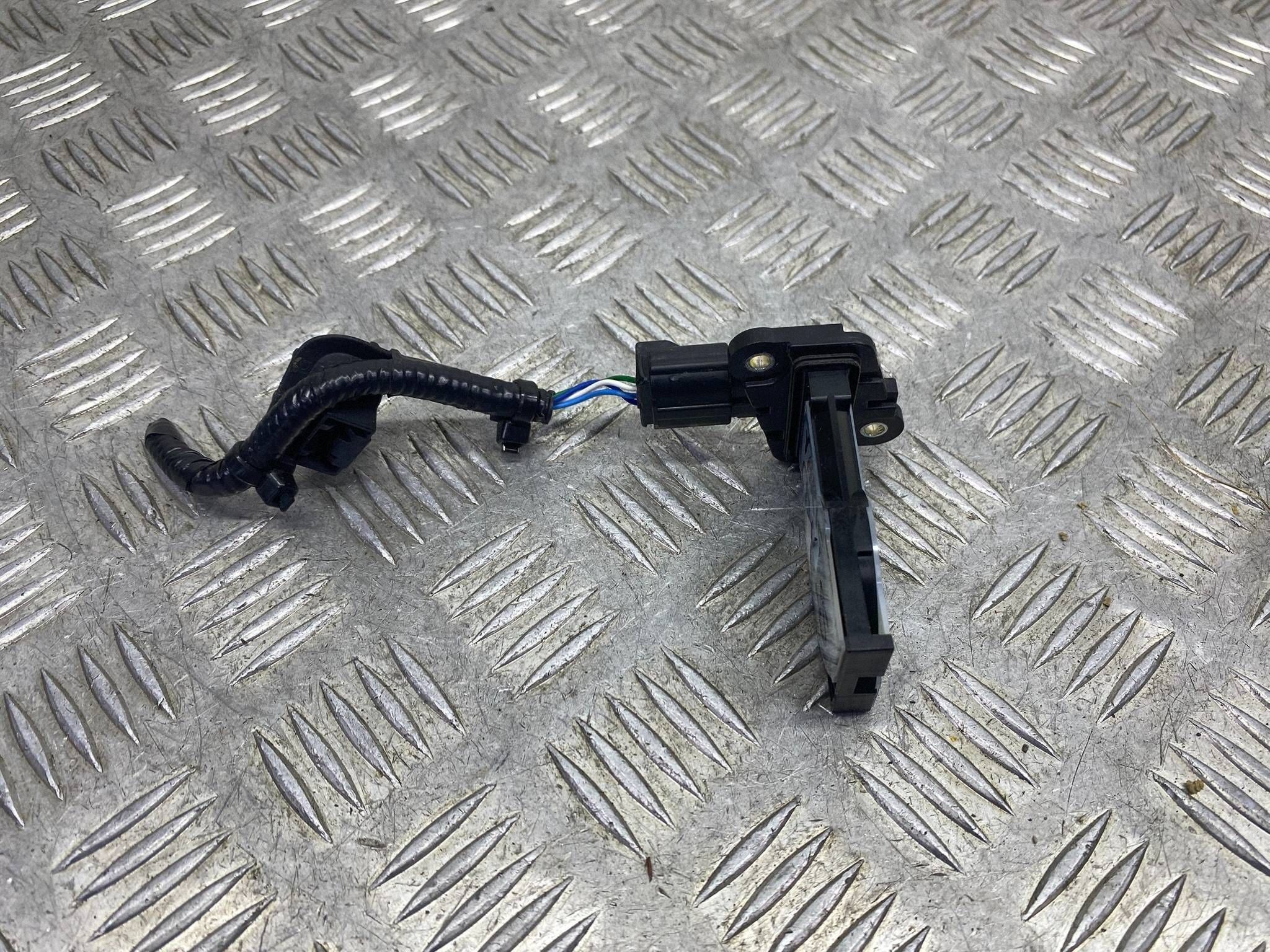 Luftmassenmesser OEM 22204-F2010 für Toyota Yaris image 3