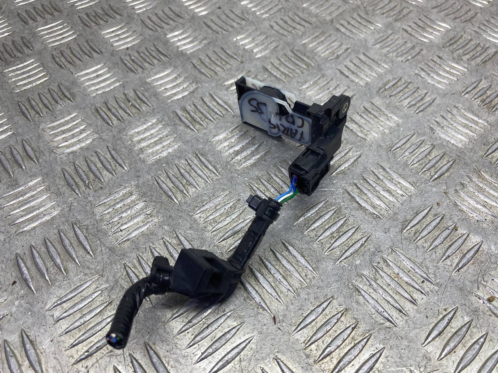 Luftmassenmesser OEM 22204-F2010 für Toyota Yaris image 5