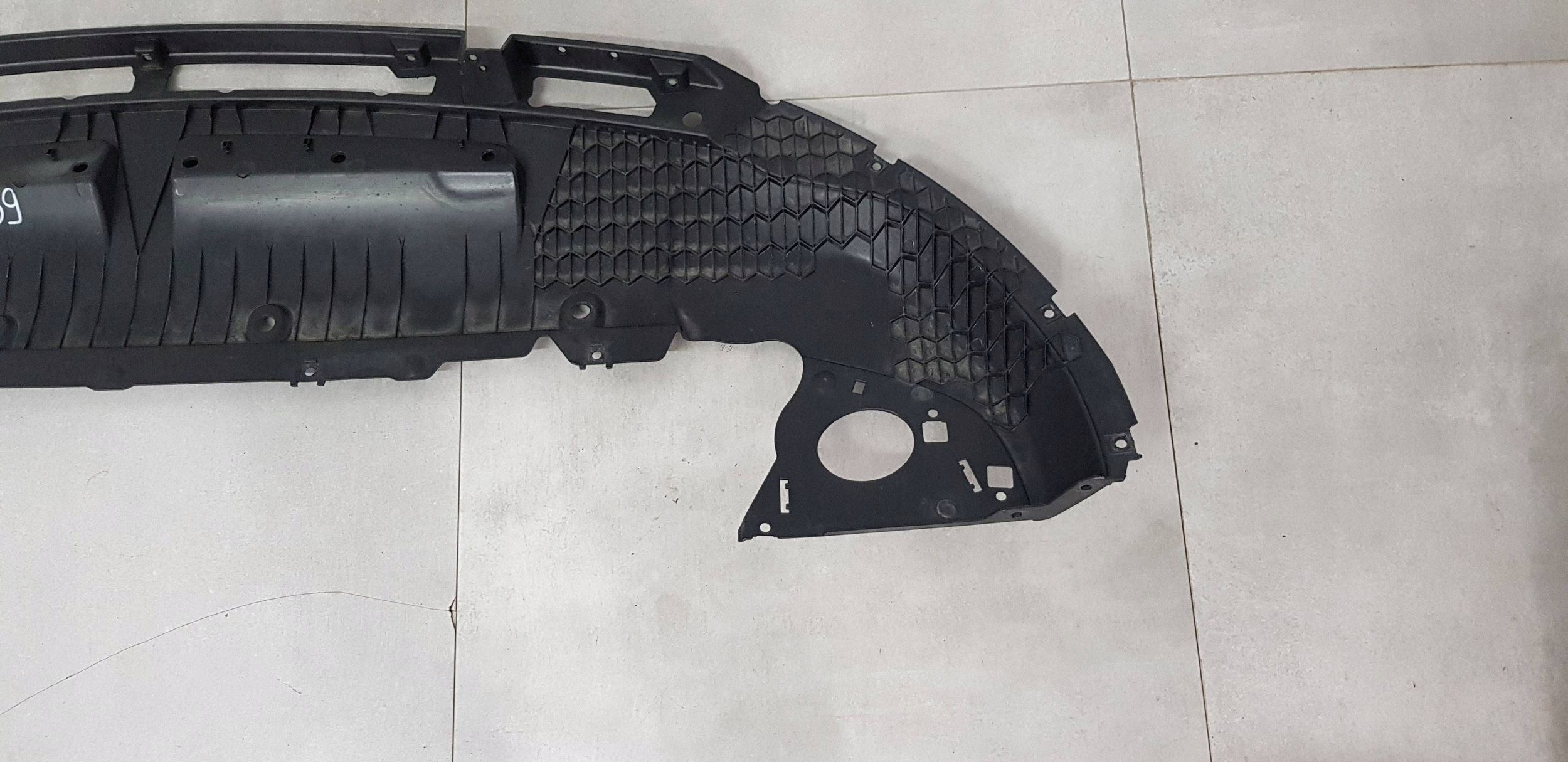 Placa de cubierta parachoques Ford Kuga MK3 LV4B-A8B384-J image 4