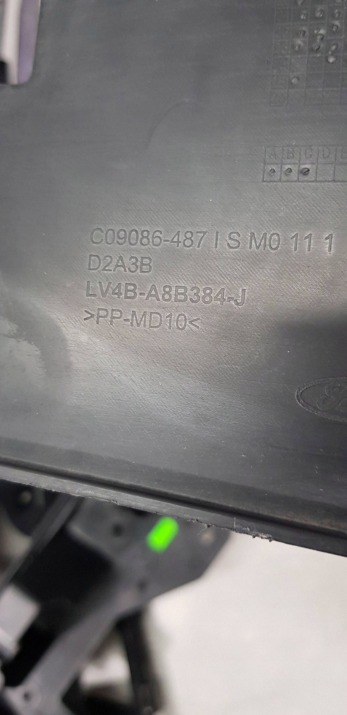 Placa de cubierta parachoques Ford Kuga MK3 LV4B-A8B384-J image 7