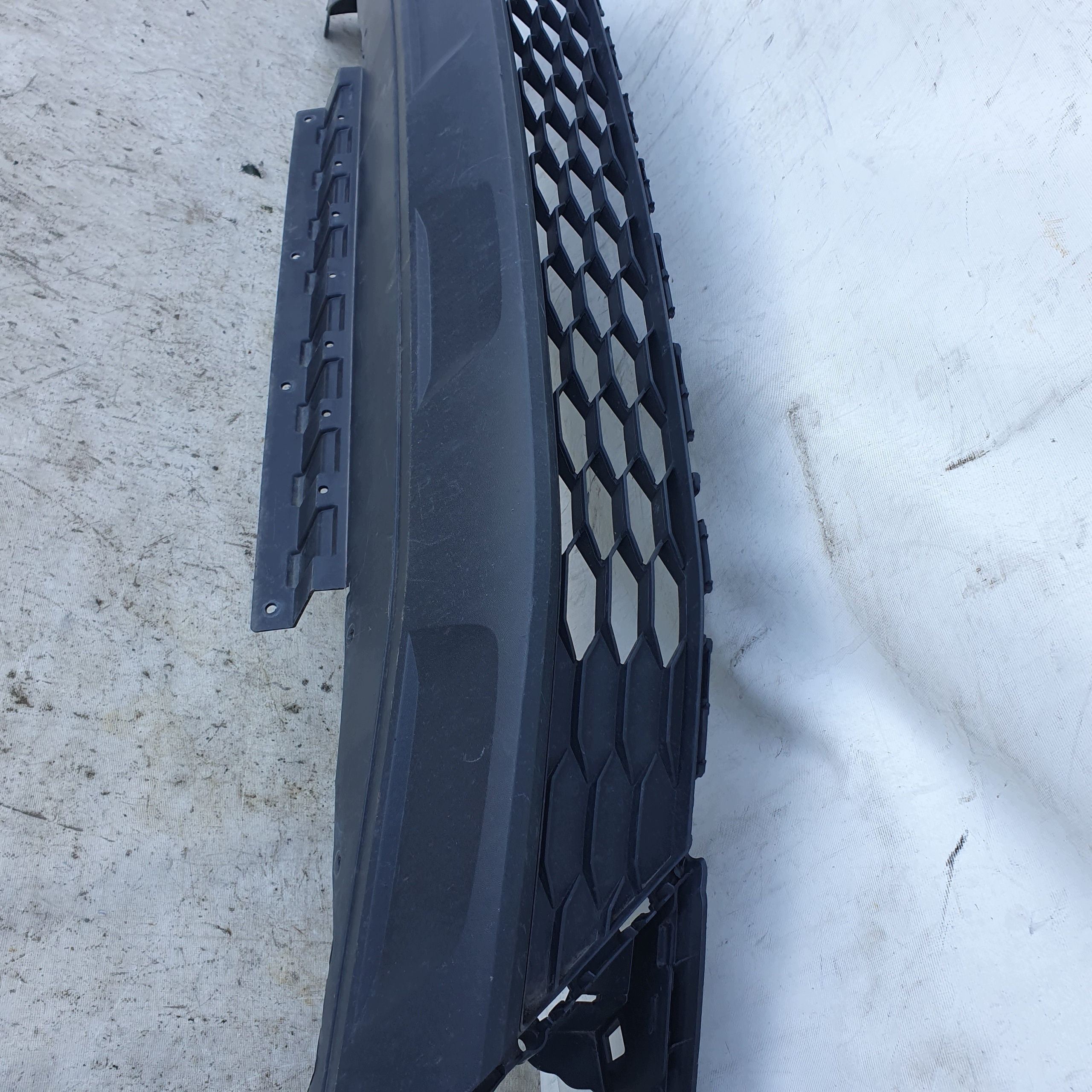 VW Tiguan II voorbumper spoiler OEM 5NA805903 image 3