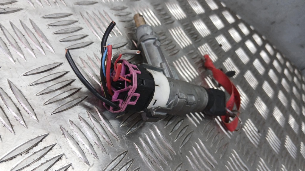 Fechadura de ignição com chave OEM 893905851D para Audi 80 B4 image 6