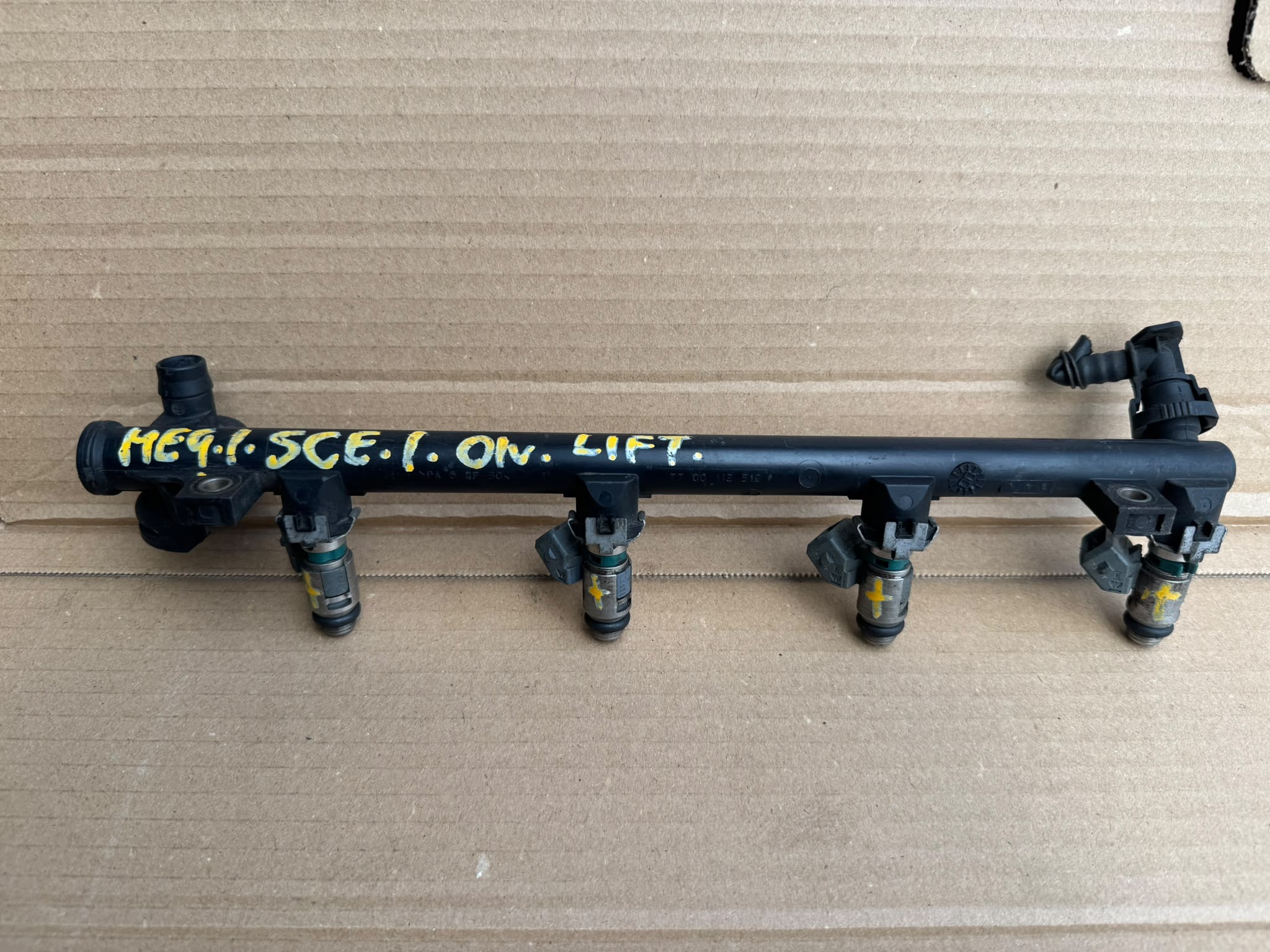 OEM 7700112519 Inspuitrail voor Renault Scenic I image 2