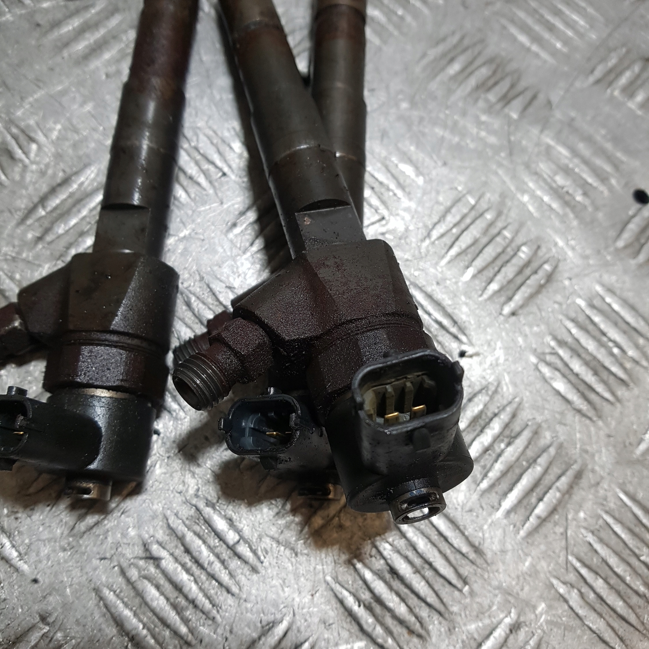 Inyectores OEM 0445110111 para Alfa Romeo GT 1.9JTD image 4