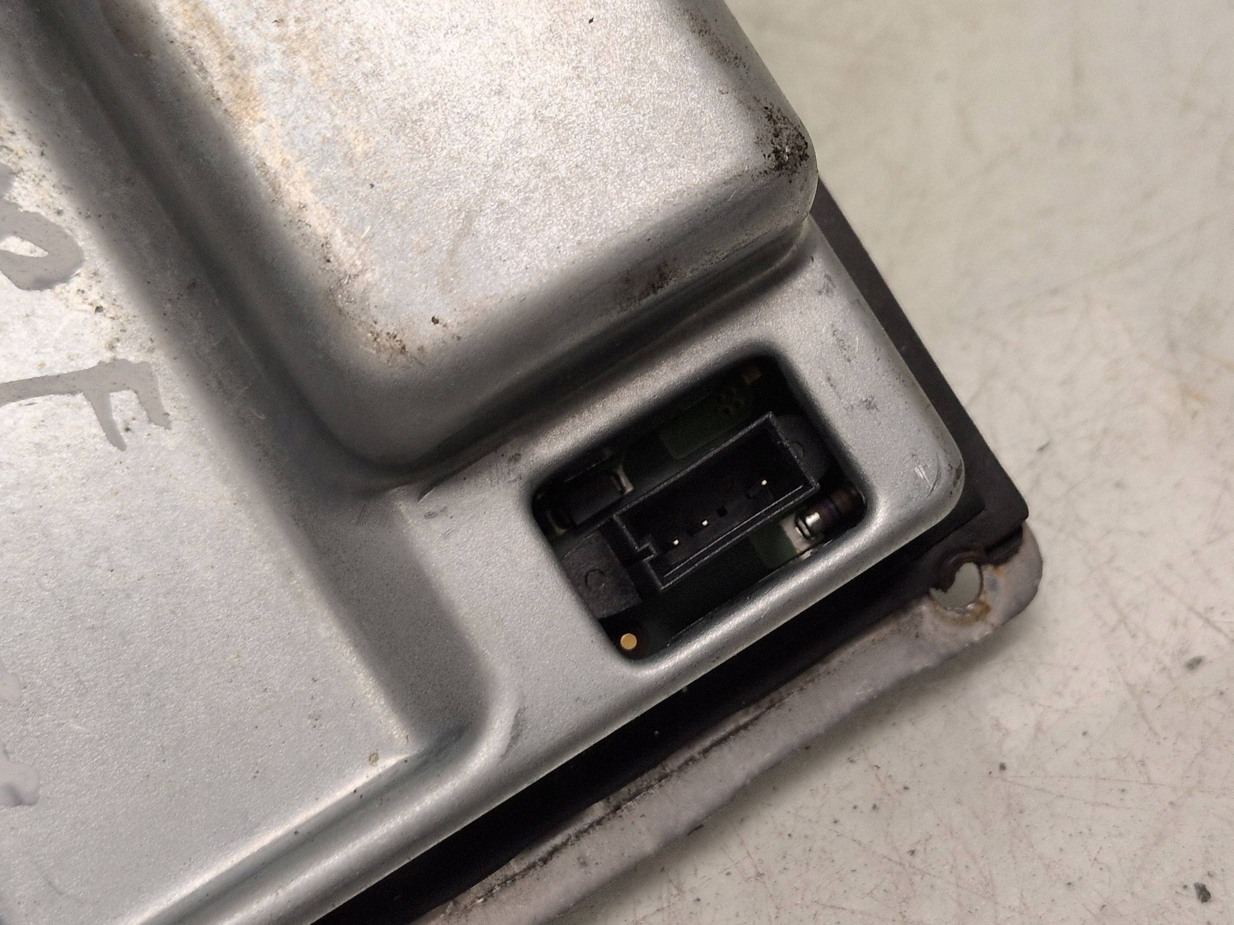 OEM 89032133 Balastro Xenón Dianteiro Esquerdo Volvo XC90 image 3