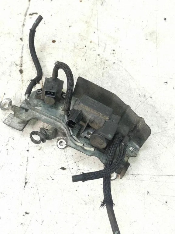 Onderdrukventiel OEM 70051308 voor Toyota Avensis II 2.0/2.2 D4D