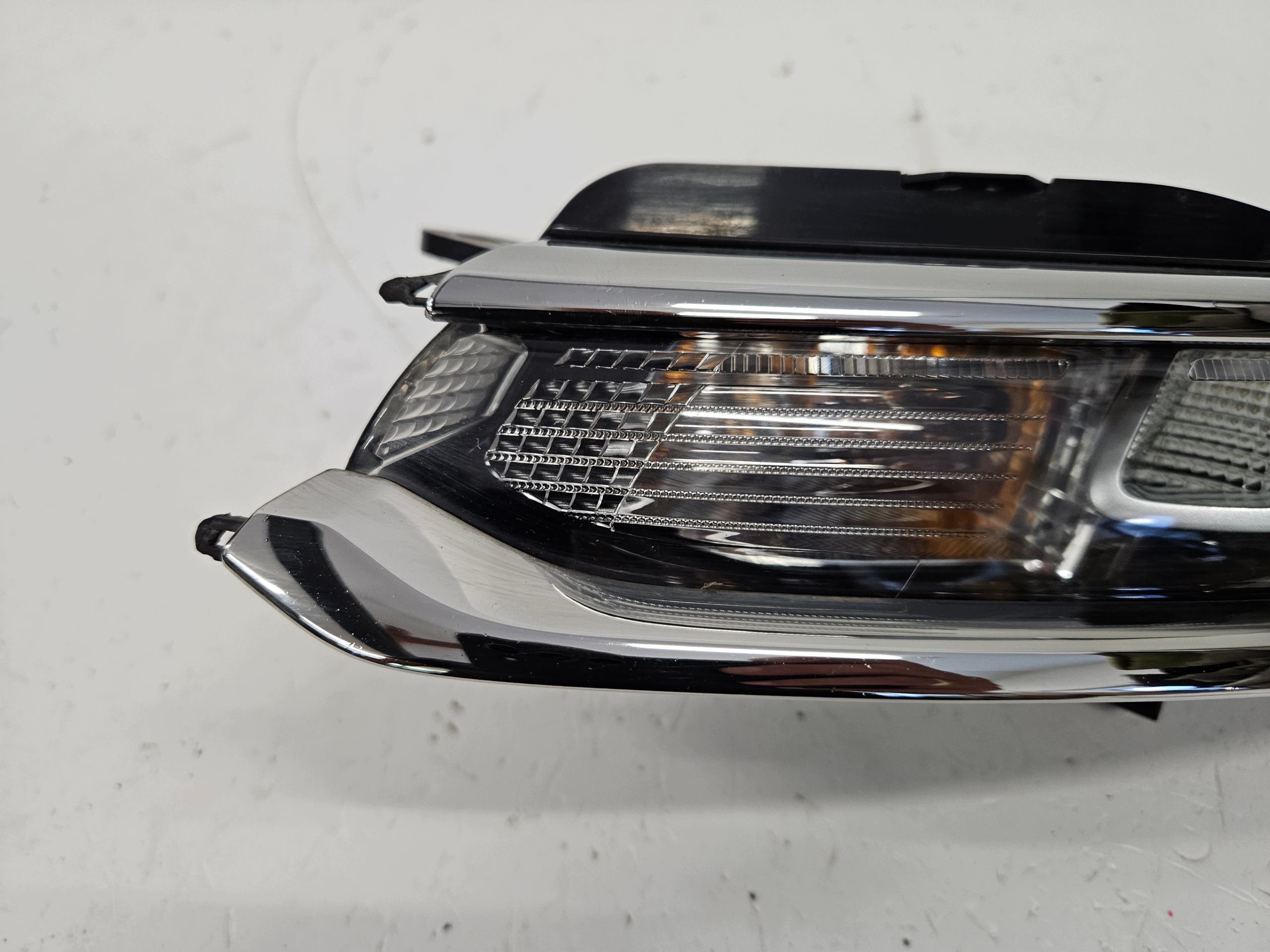 OEM 9823313080 Linke LED DRL Blinkleuchte für Citroen C3 image 5